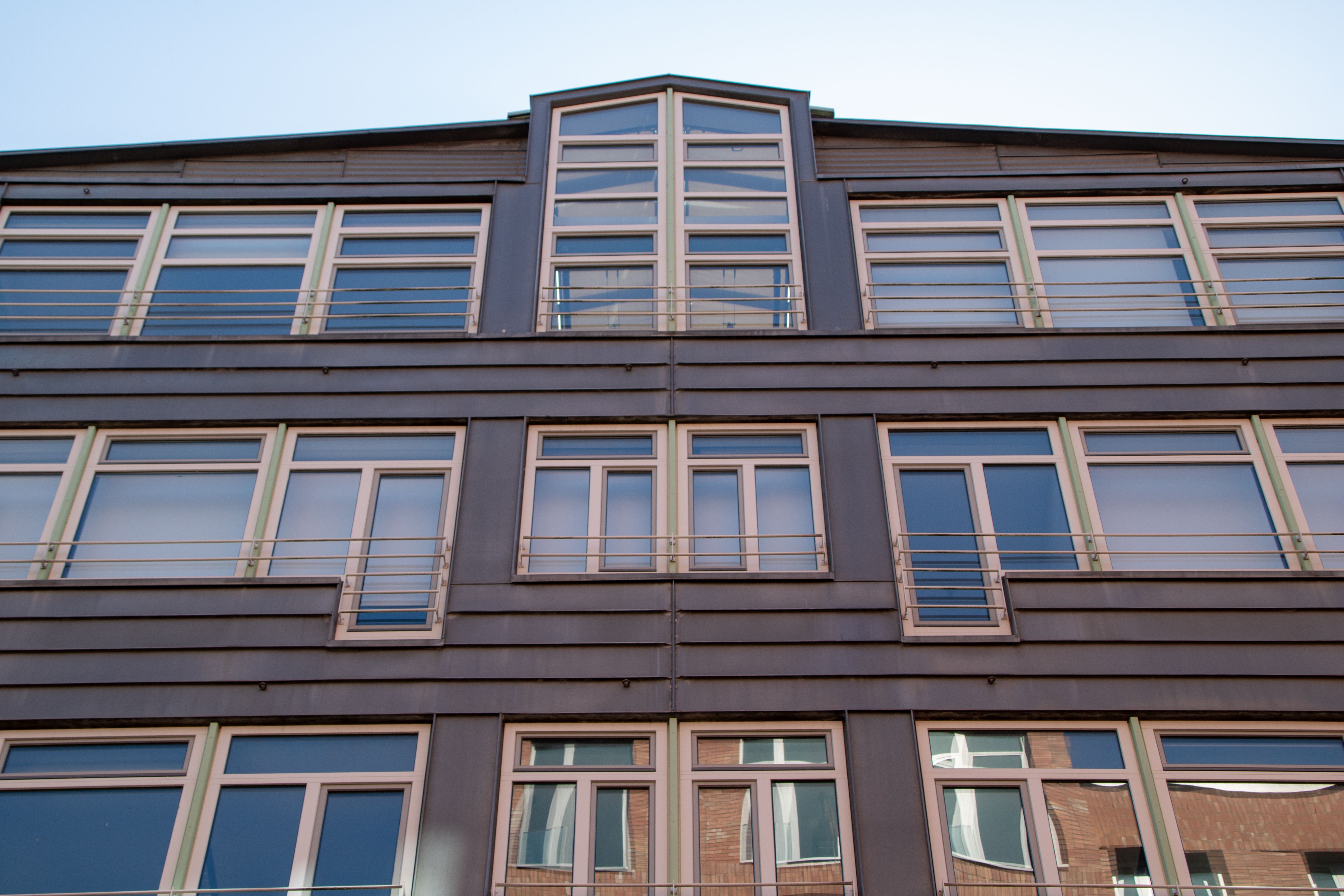Mental health, neurodiversity M&amp;A grows further; Bridgepoint to acquire Kayne Anderson Real Estate — Photo by Frank Riets