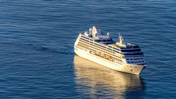 Mumbai -   At Sea -   Mumbai  2N/3D cruises - Stays