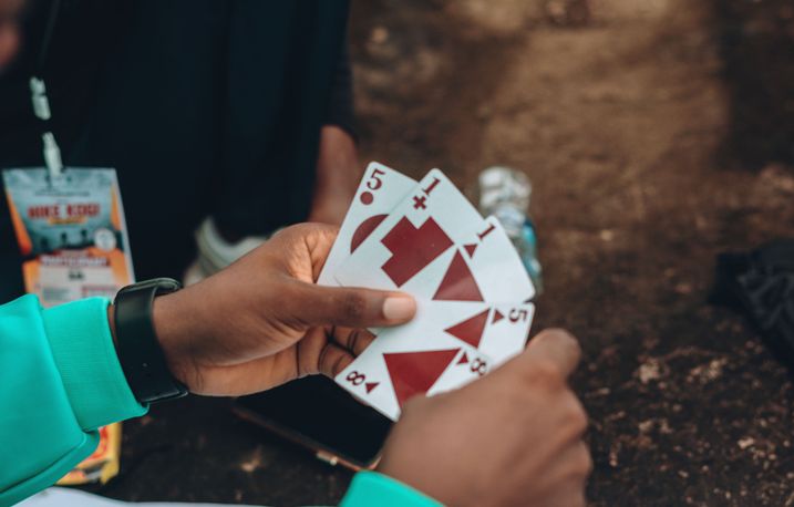 Online Casino: Spielautomaten und Live-Spiele im Überblick