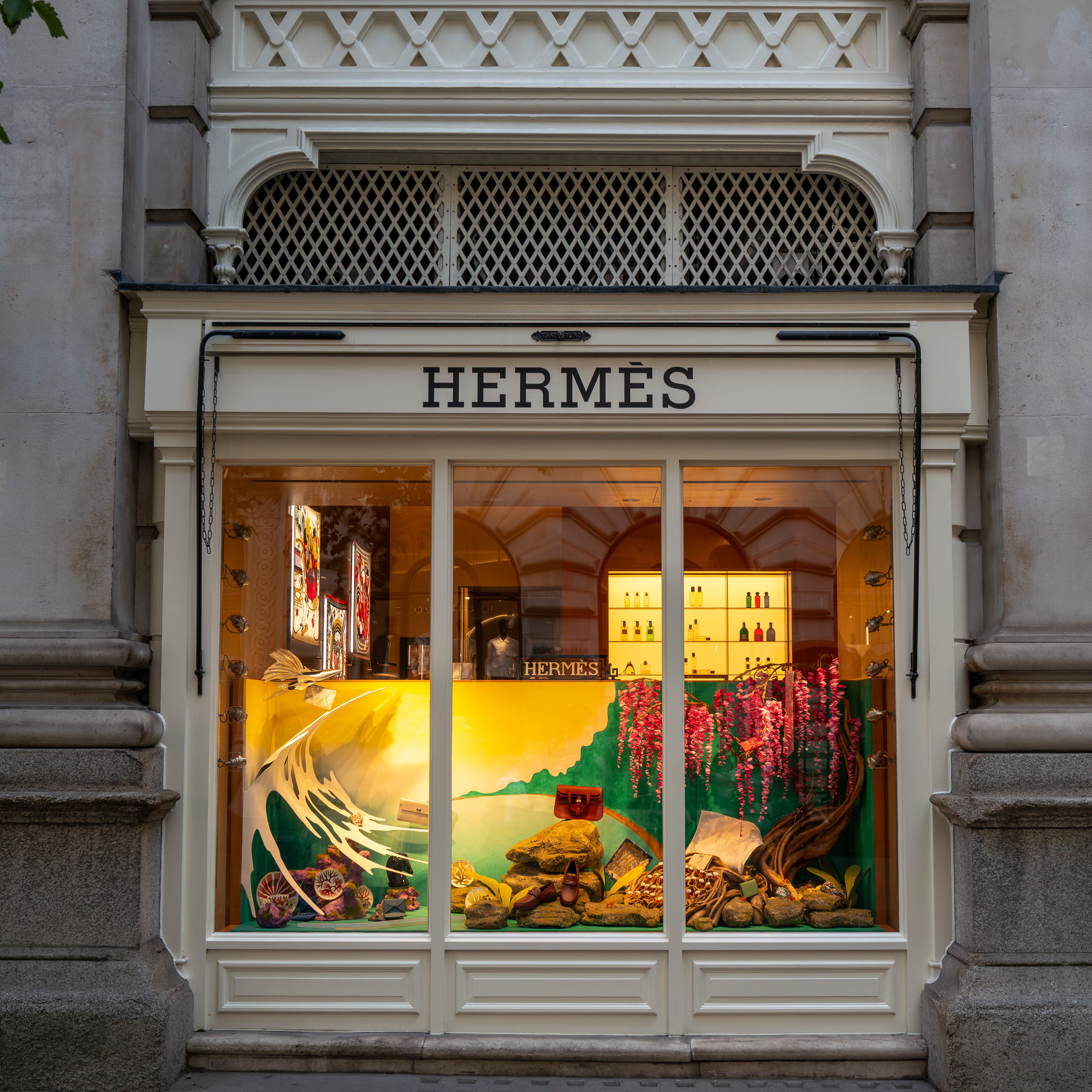 Giftware by The Online Store