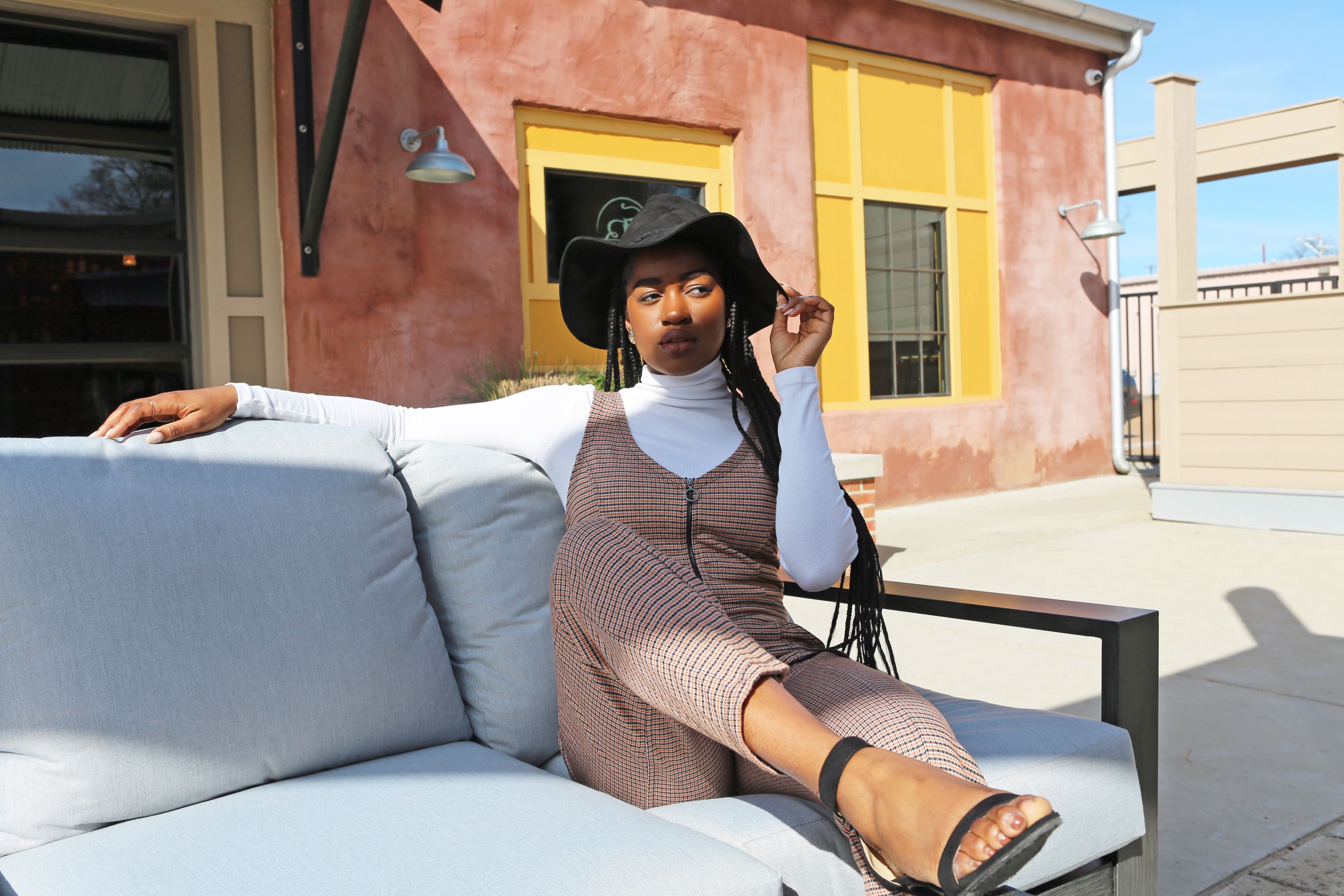 Late Summer Alfresco Dining: The Perfect Hat for Every Outdoor Meal