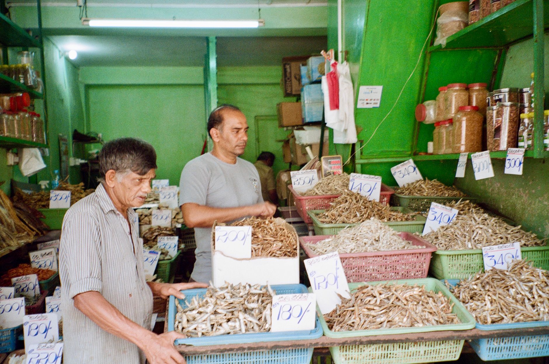 Money and Currency Tips for Sri Lanka Travel