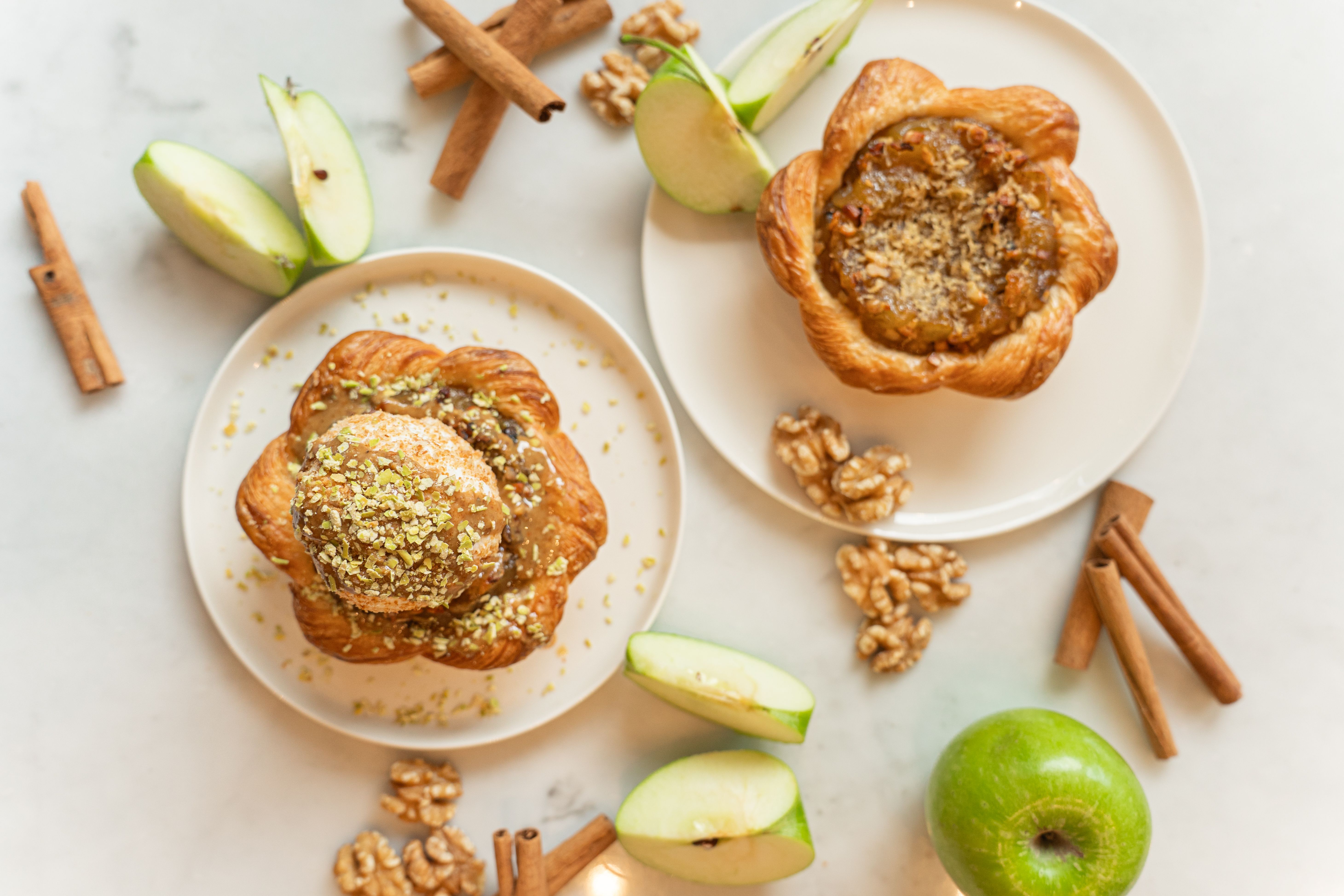 Baked Apple, Cinnamon and Walnut Oats