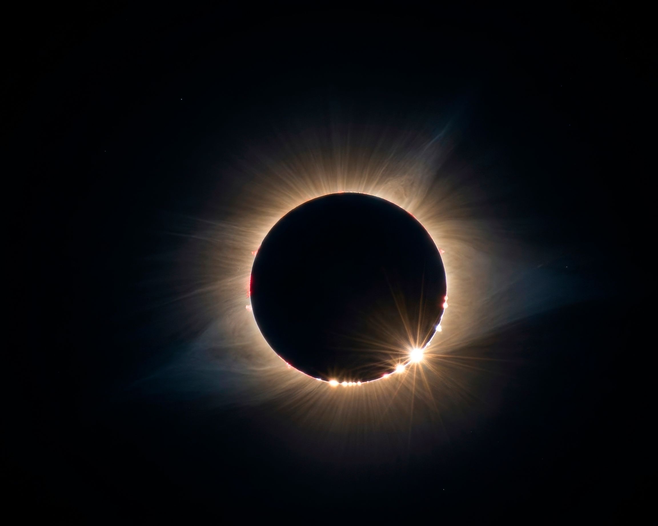 Total solar eclipse stuns skywatchers | Space photo of the day for Aug. 13, 2026