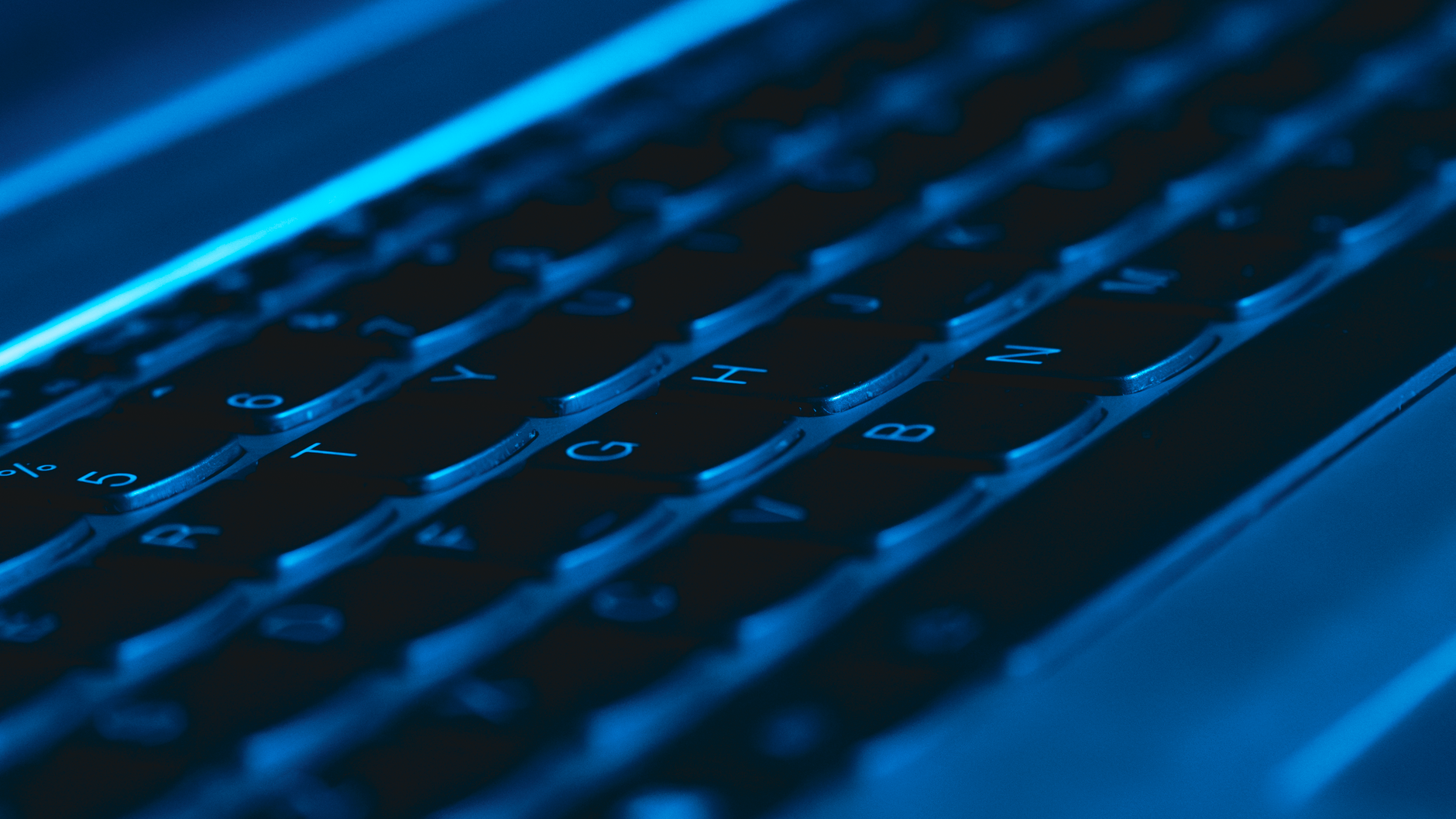 Teclado de portátil com destaque para as teclas usadas para fazer print screen