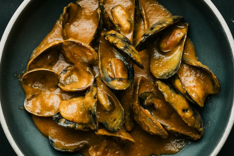 Steamed New Zealand Mussels Tray from BEST IN TOWN PIZZA in Philadelphia