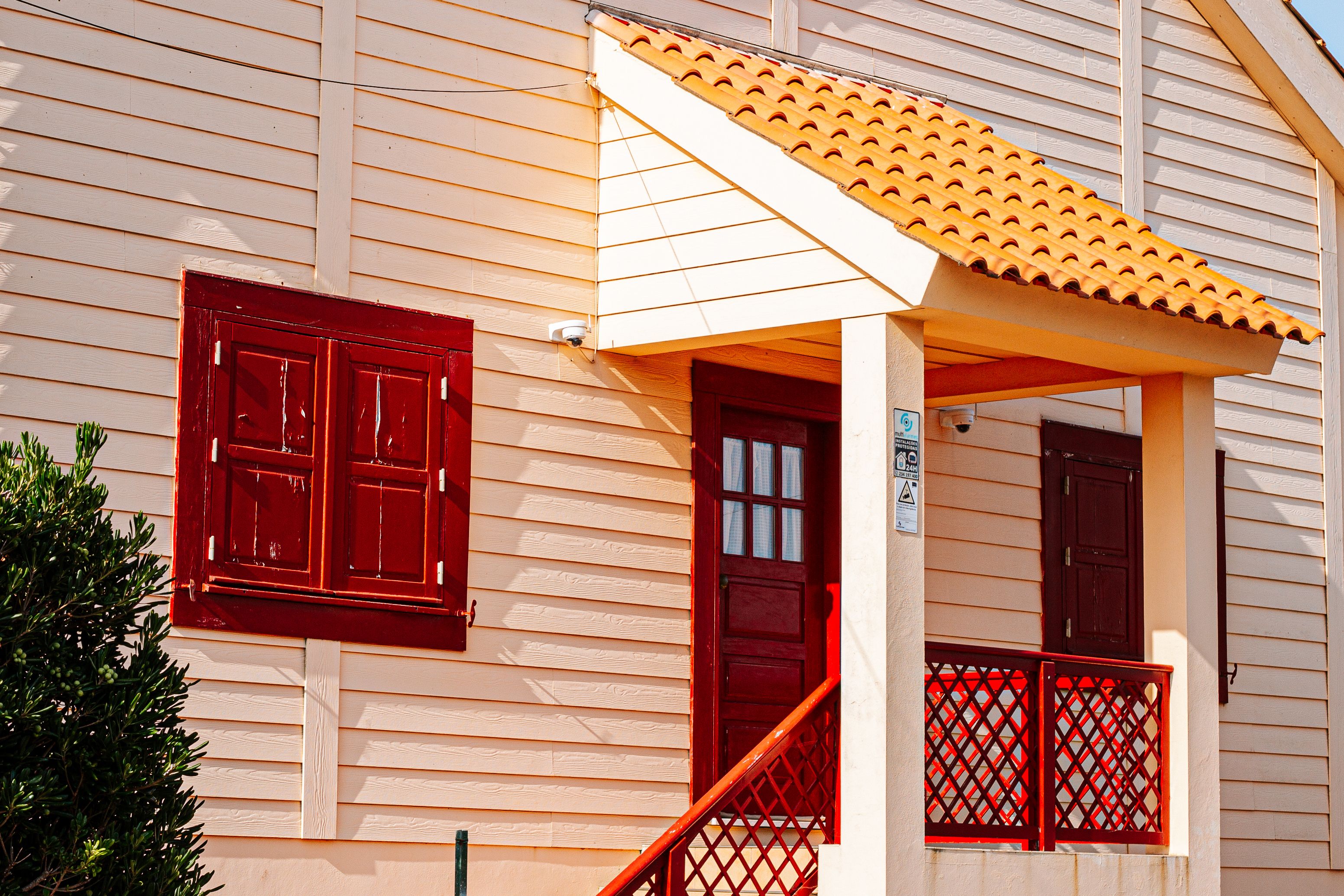 Mortgage Rates Today, September 16, 2026: 30-Year Refinance Rate Rises by 24 Basis Points — Photo by Tiago Chaves on Pexels