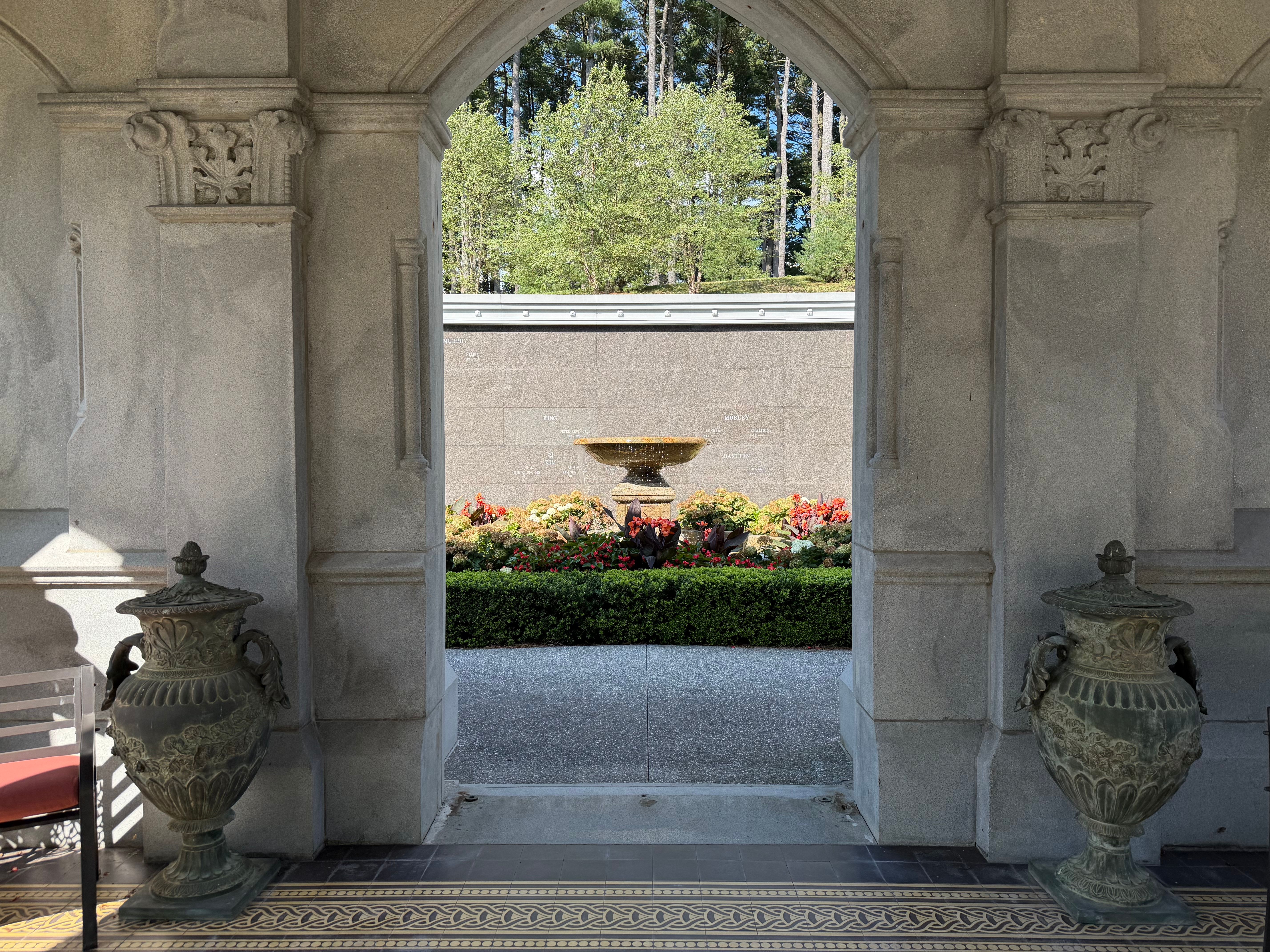 Mount Veeder — Architecture, Mount Veeder