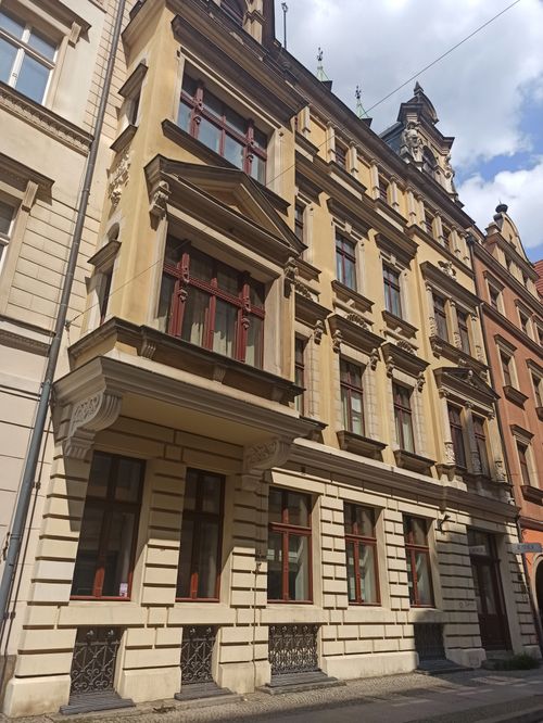 Free Beautiful historic building facade in Wrocław, showcasing classic architecture and ornate details. Stock Photo