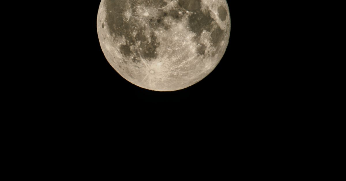 Cómo planificar tu noche para ver la luna llena de septiembre y Saturno Cómo planificar tu noche para ver la luna llena de septiembre y Saturno