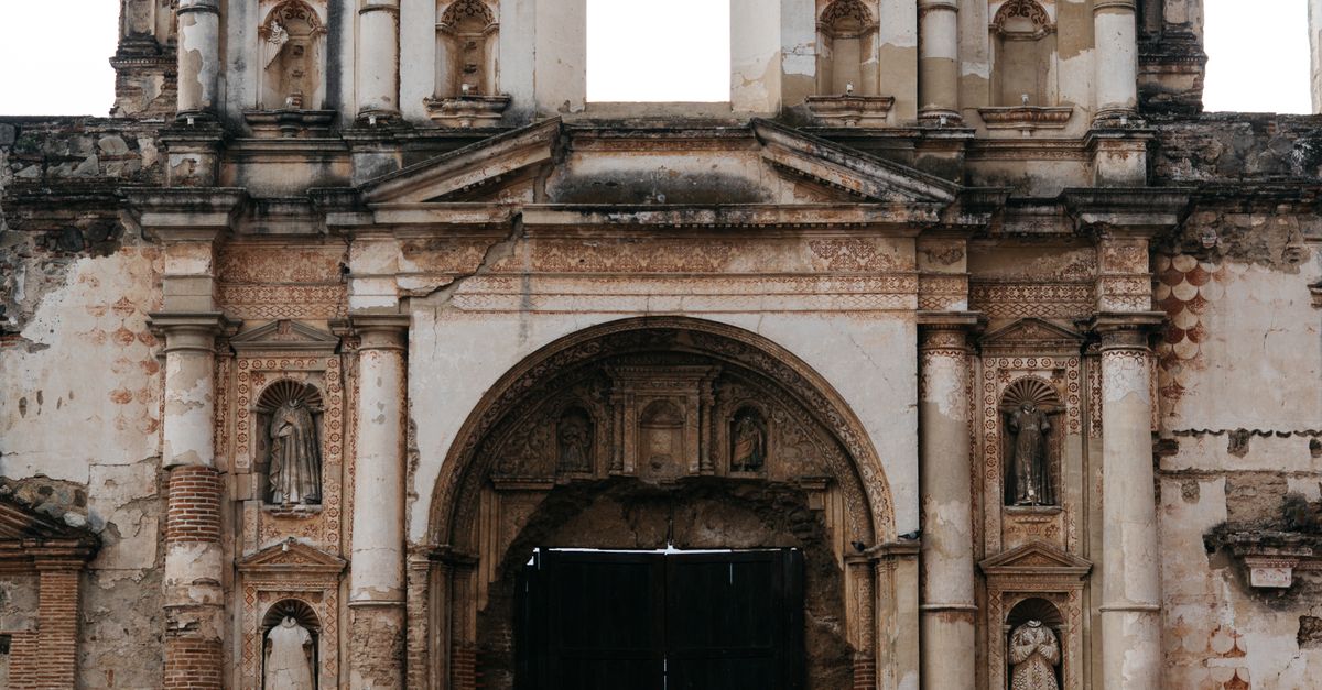 Factores que ayudaron a Antigua Guatemala a superar los terremotos Factores que ayudaron a Antigua Guatemala a superar los terremotos
