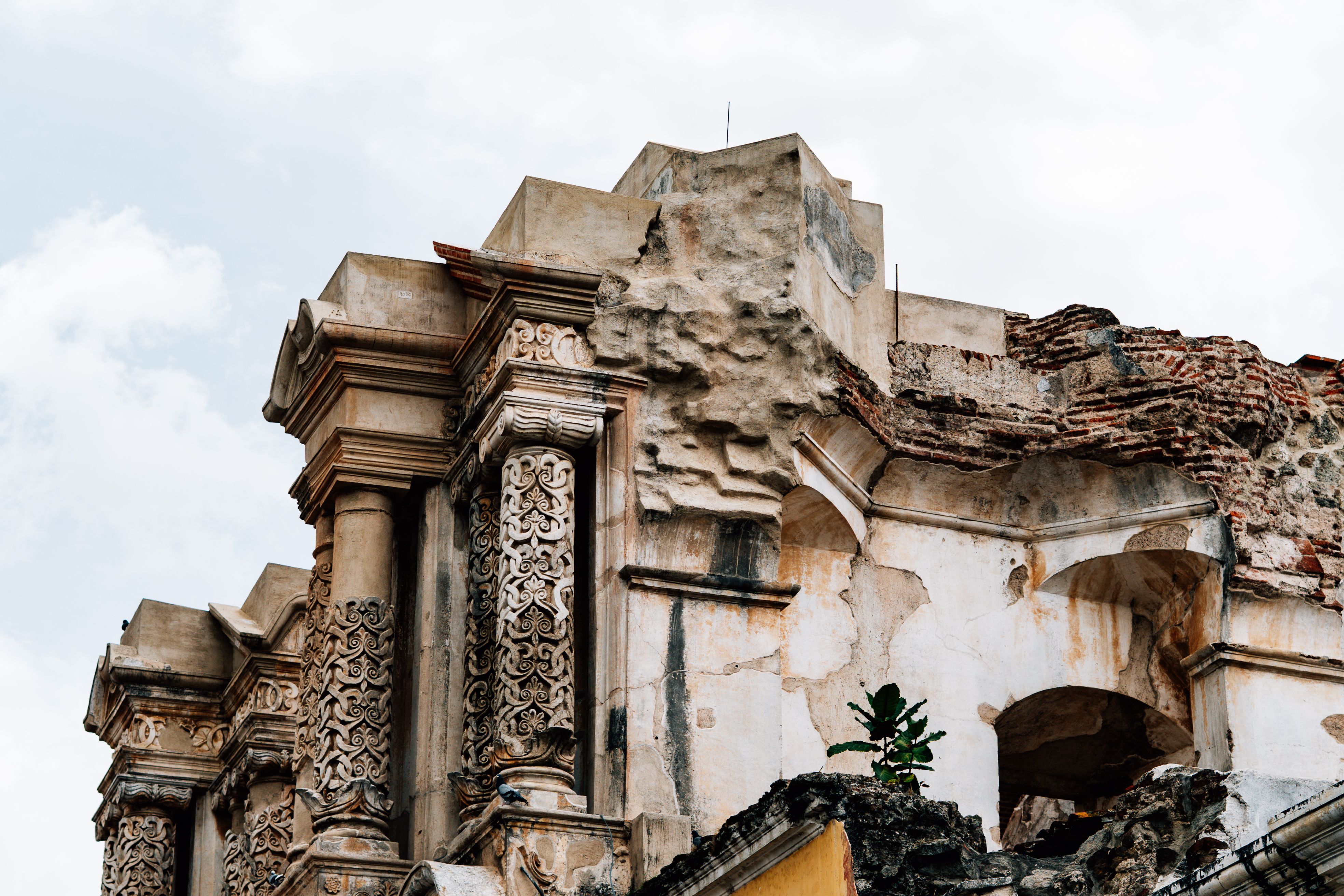 Las 8 razones por las que Antigua Guatemala sobrevivió a los terremotos