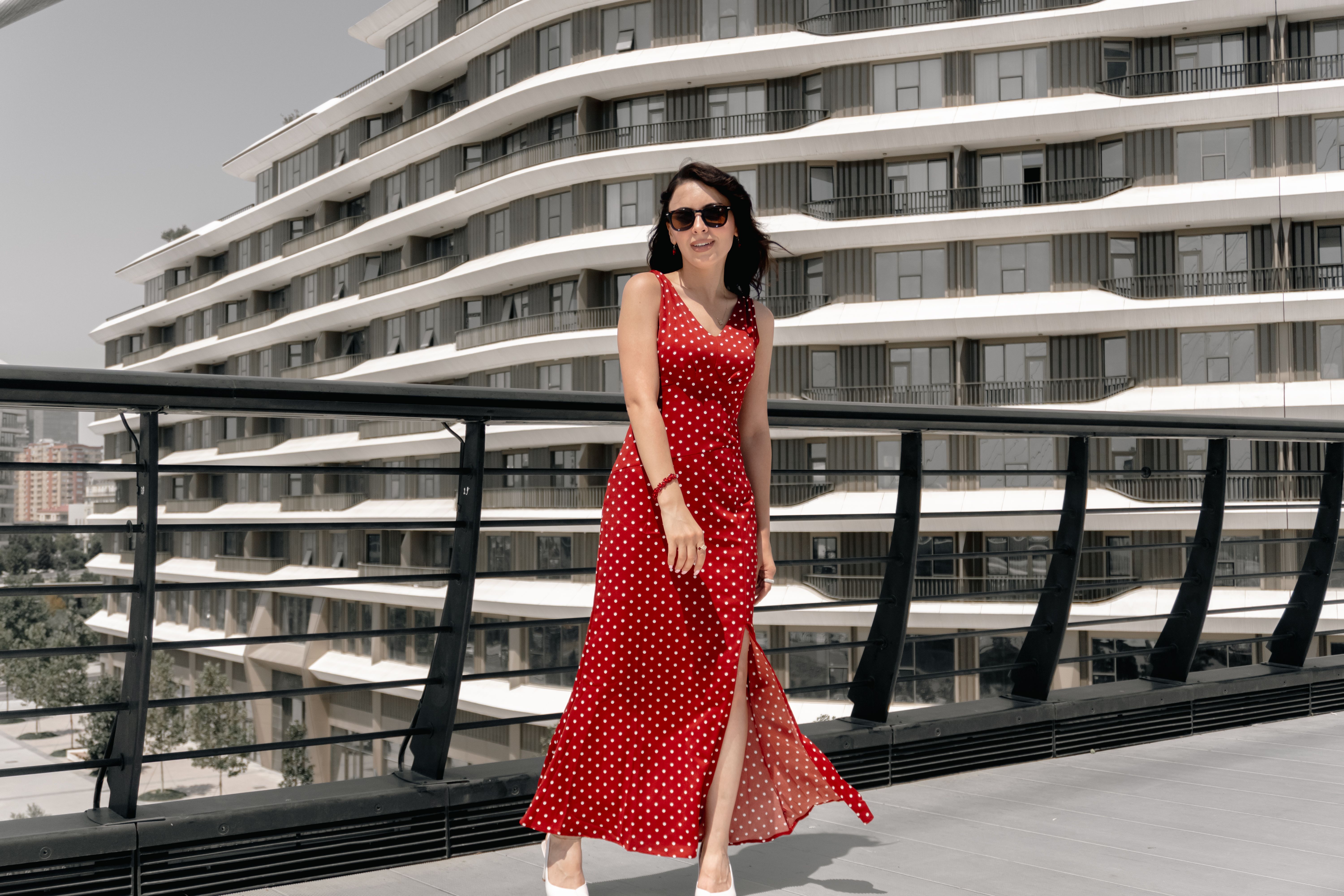 Vestido de mulher tendência 2026: elegância intemporal