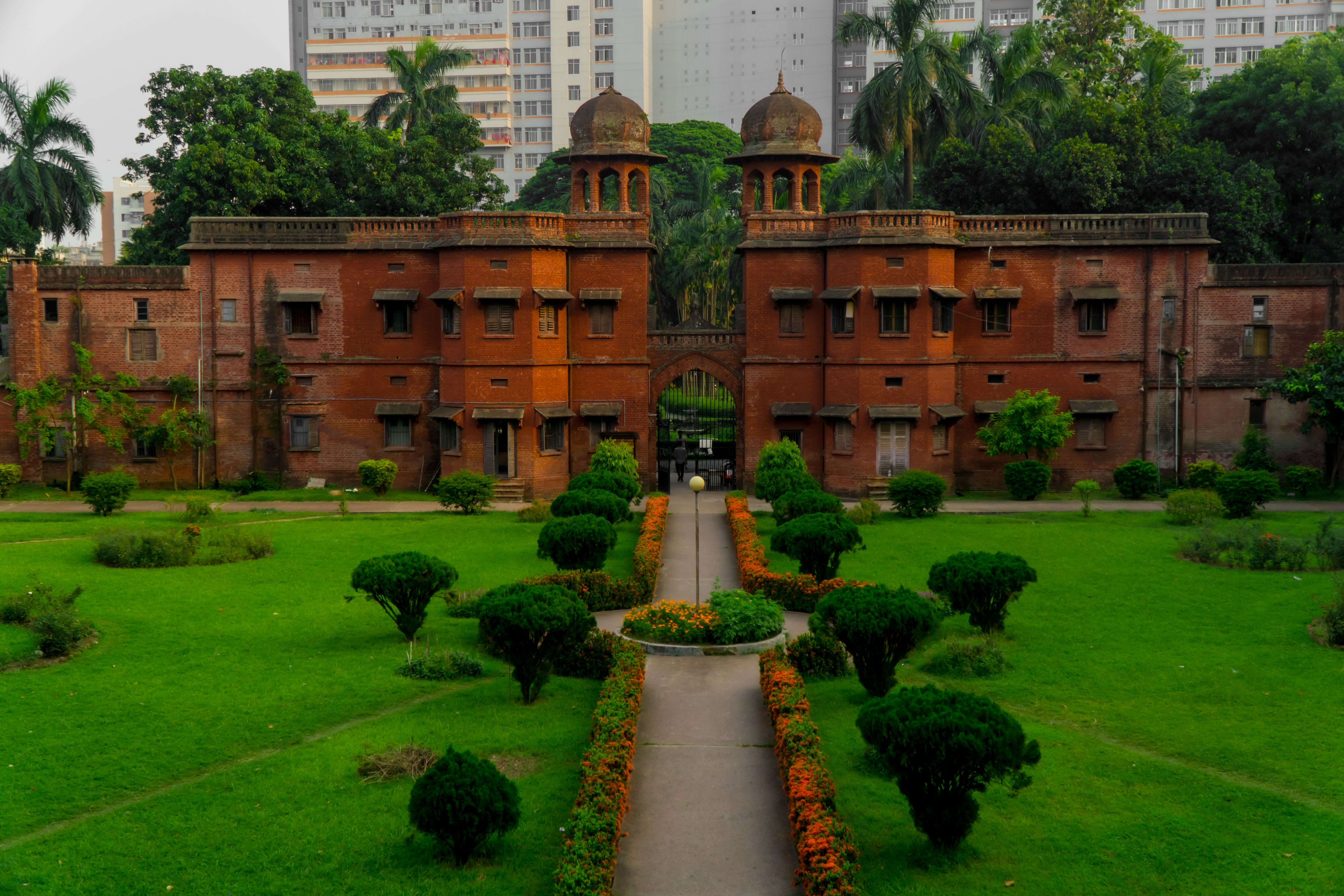 পিএসসির পরীক্ষা সংক্রান্ত তথ্য এবং লিখিত পরীক্ষার পরিবেশ