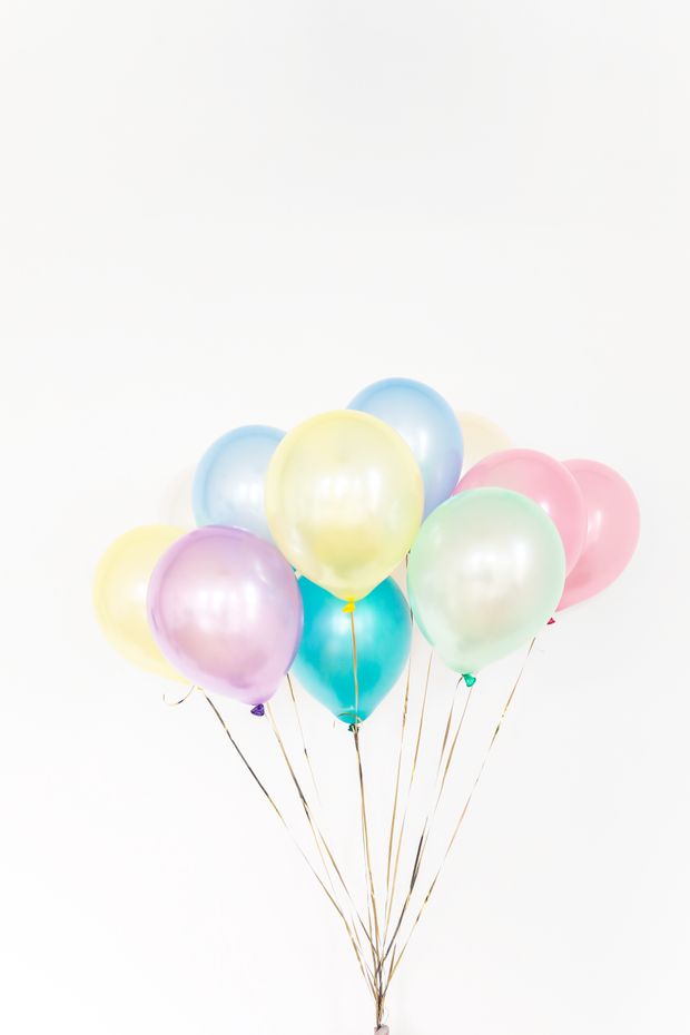 Globos de colores pastel para una celebración