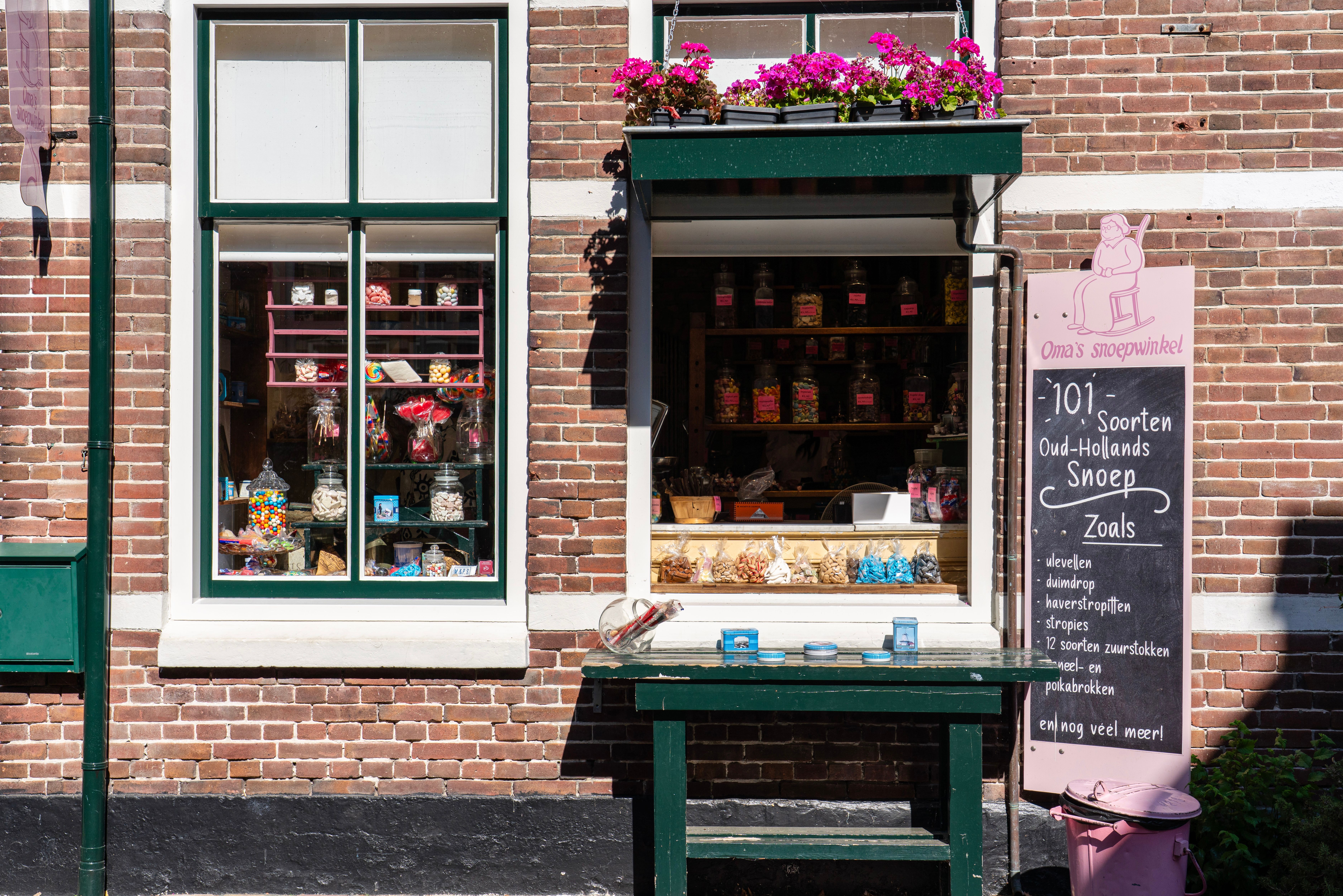 Shop on Burgemeester Reigerstraat