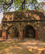 Mughal-era arches, Hauz Khas