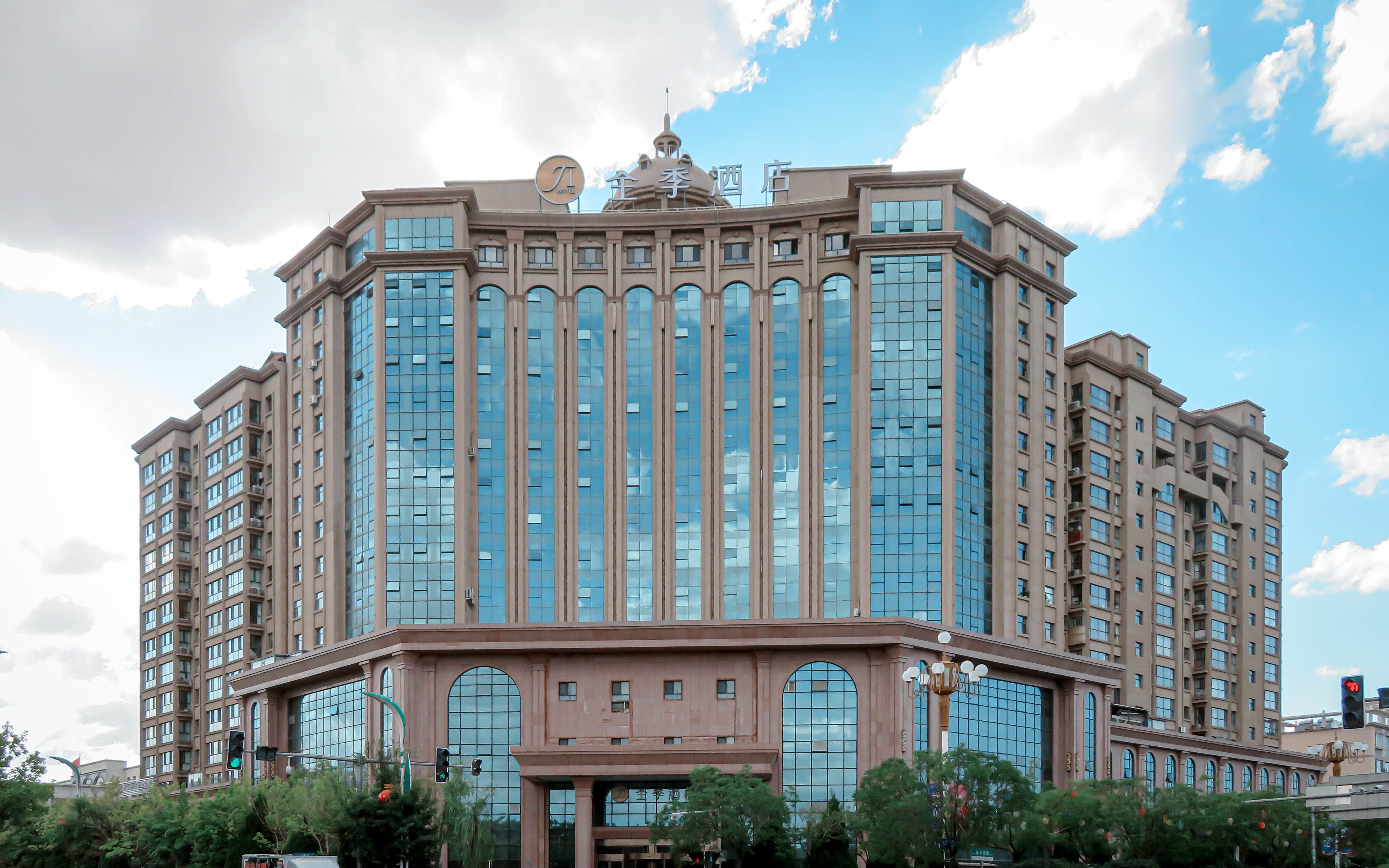 Stock photograph used as a placeholder cover for Soluxe Hotel Niamey