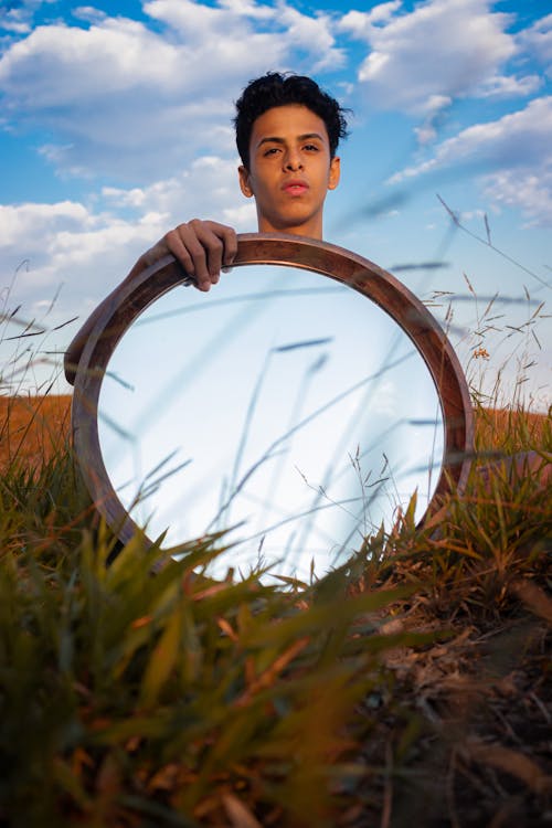 Foto profissional grátis de área, espelho, grama