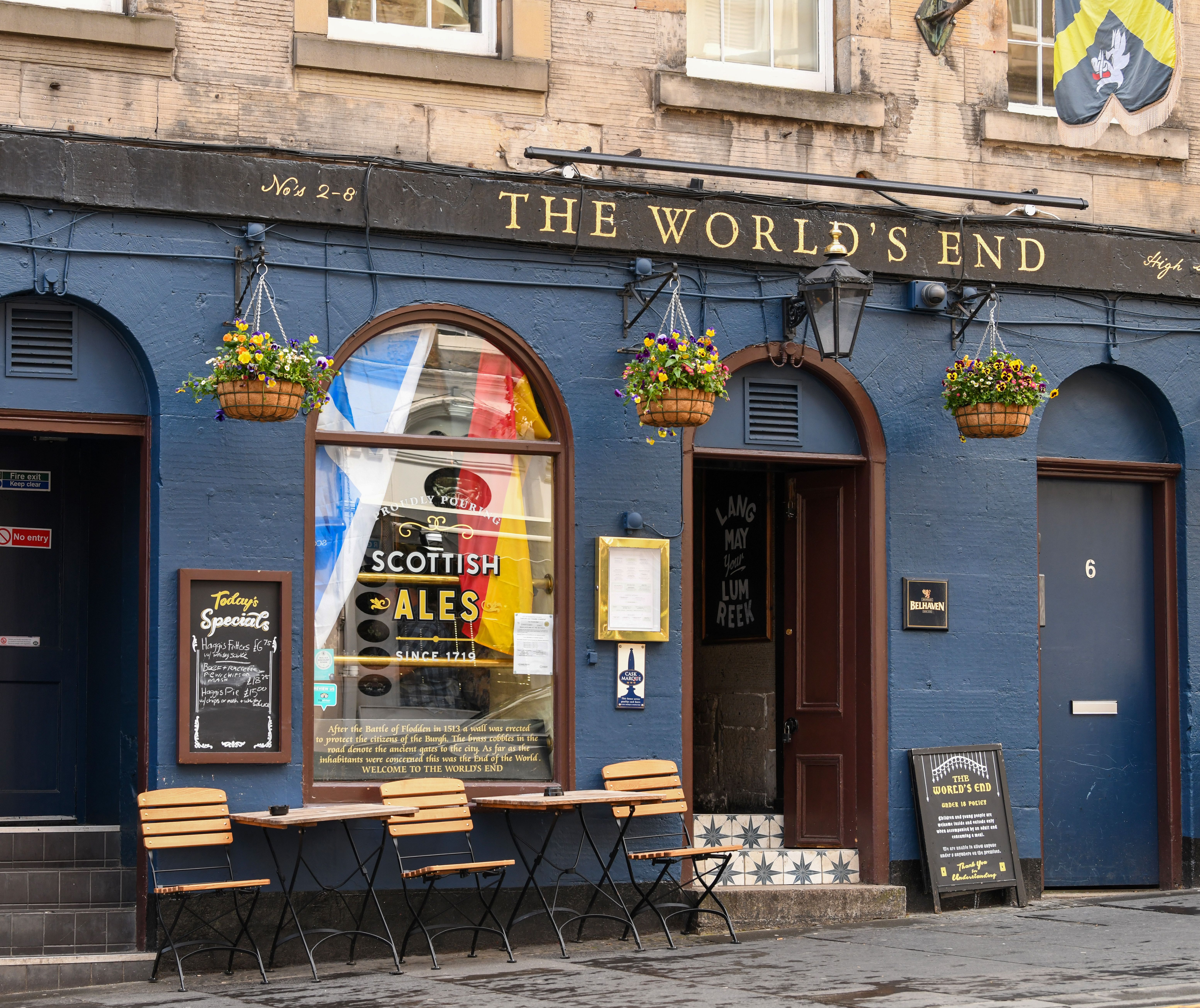 Edinburgh Old Town bar unveils new beer 