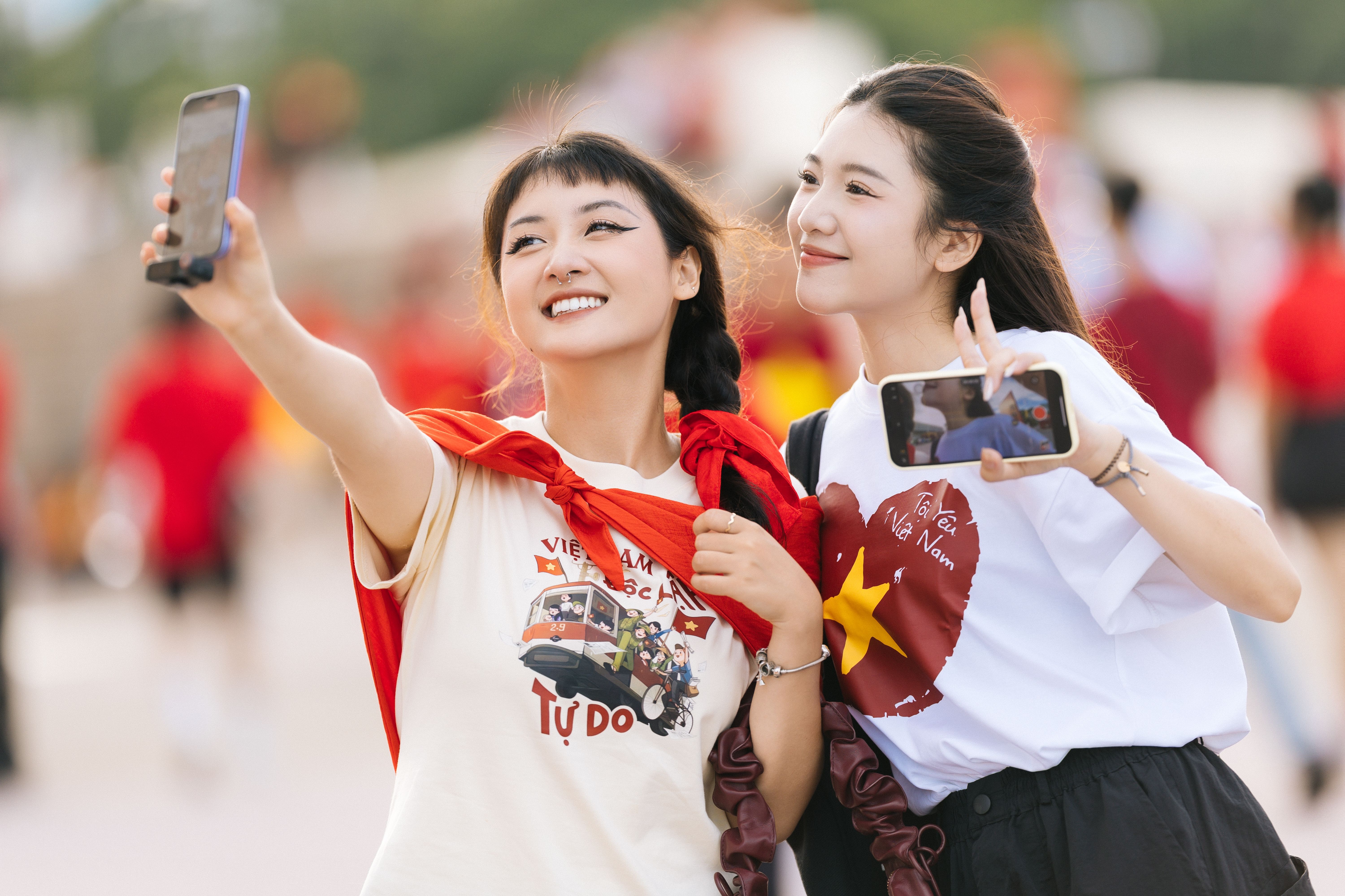 李梦翻红了！大V：郑薇说李梦是最好的！李梦：丑陋的只有人性（封面配图）