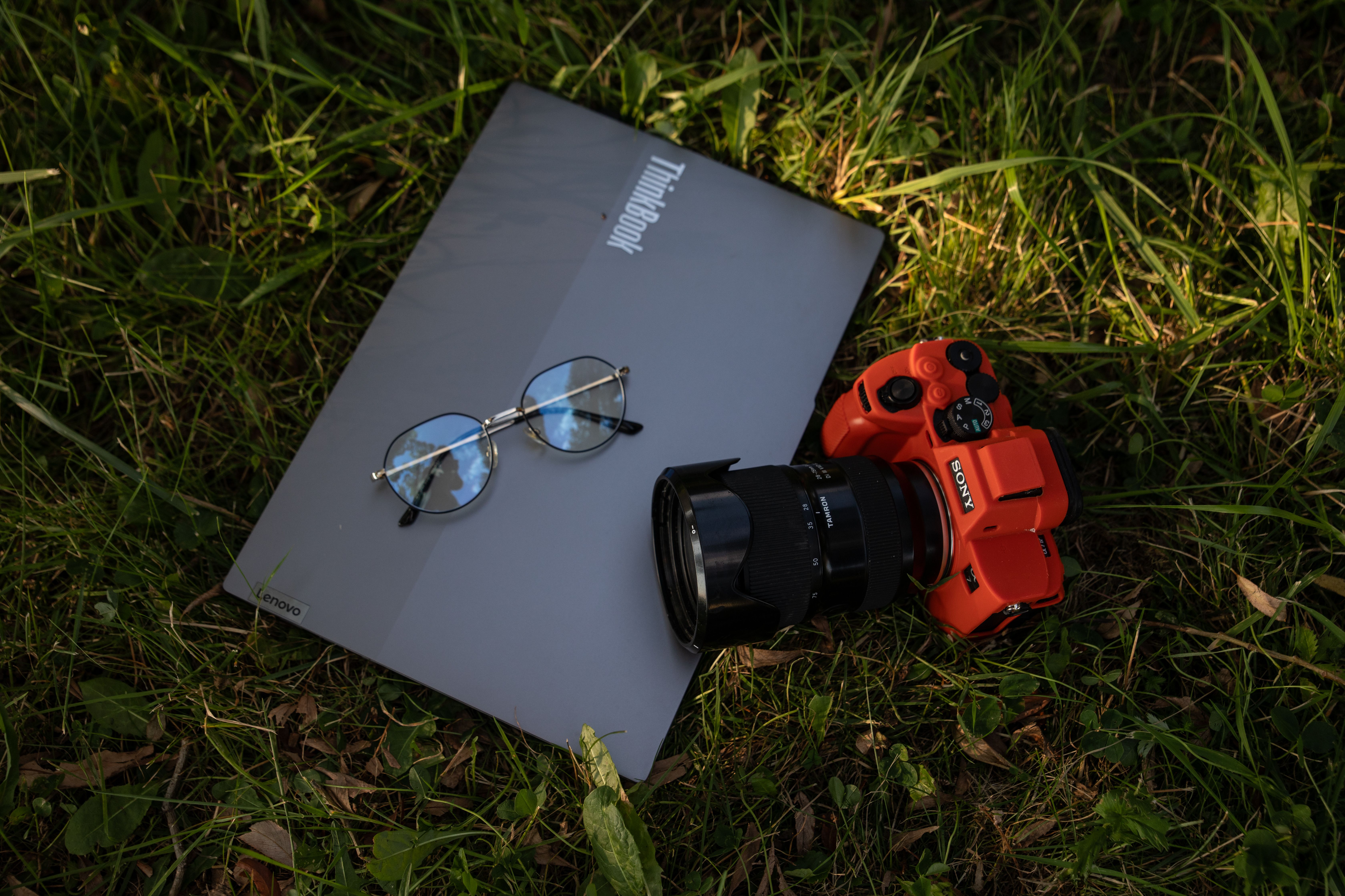 ThinkPad E16 Gen 4: доступний ноутбук з Ryzen AI на 24 години — Lenovo ThinkPad E16 laptop