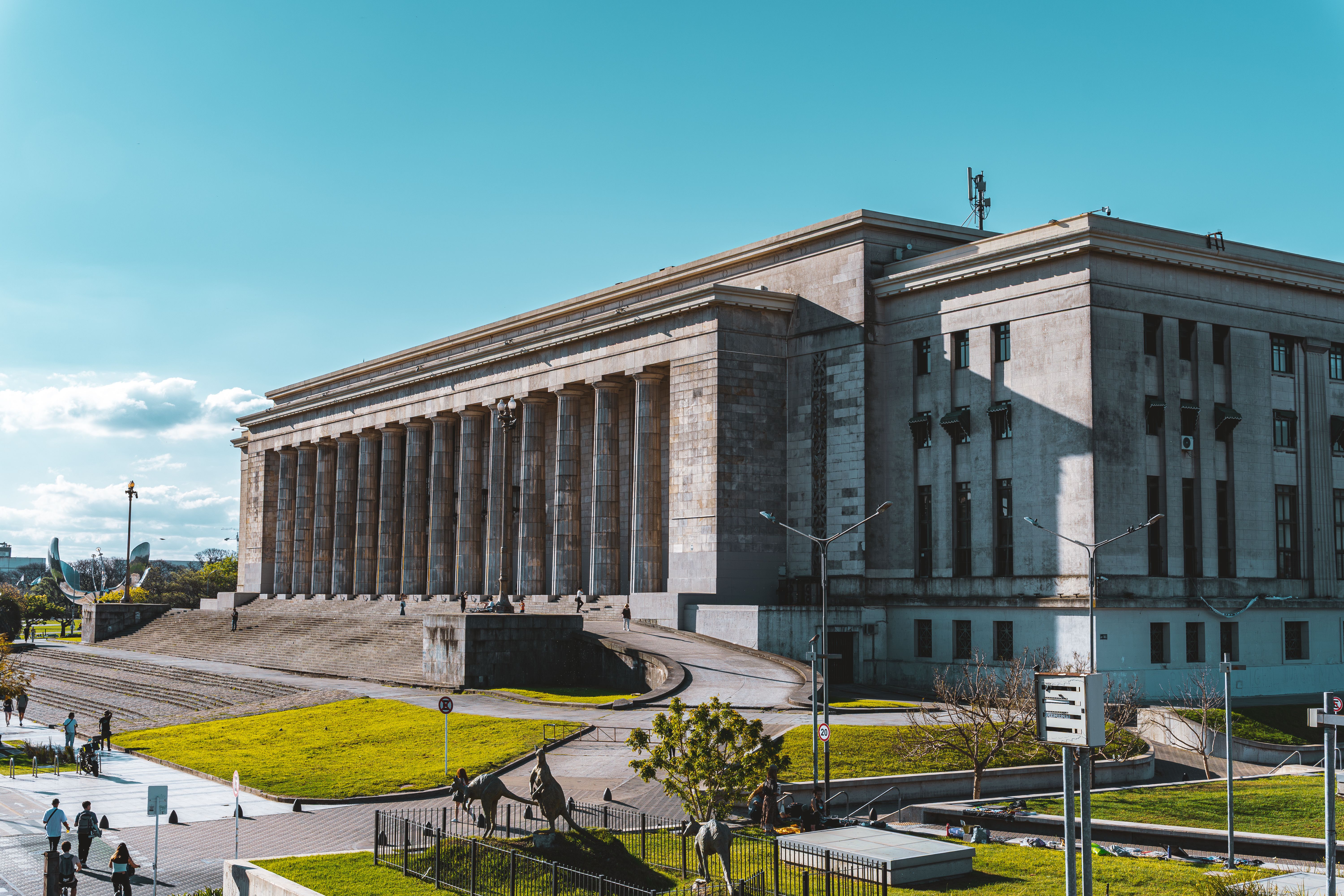 Custos da infraestrutura eleitoral: Por que a previsibilidade importa para o mercado