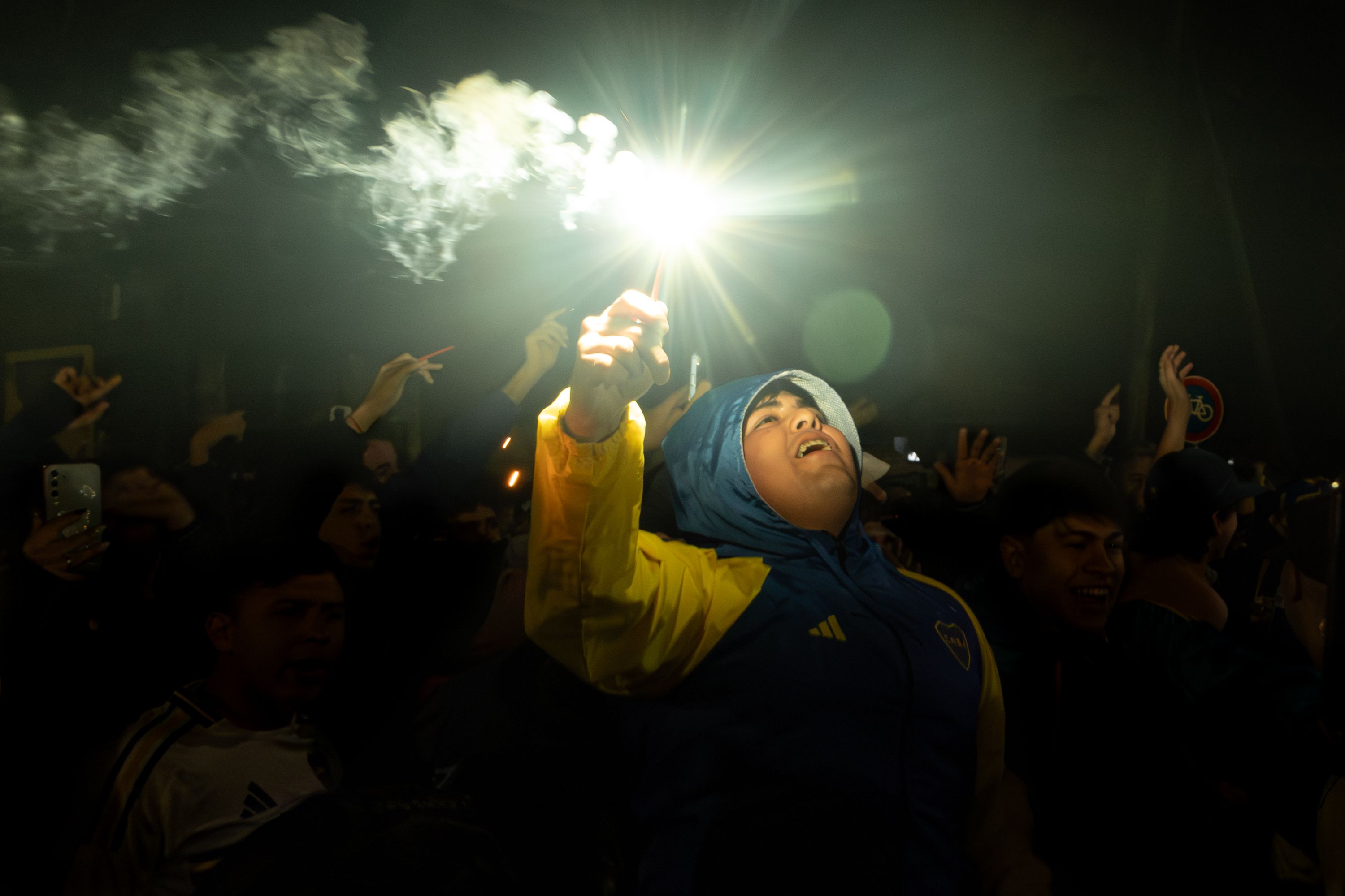 终场哨后的代价：FIFA重罚世界杯决赛冲突，阿根廷成“重灾区”｜V体育官网（封面配图）