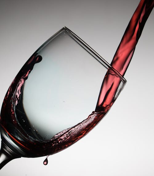 Bicchiere Di Vino Con Vino Rosso