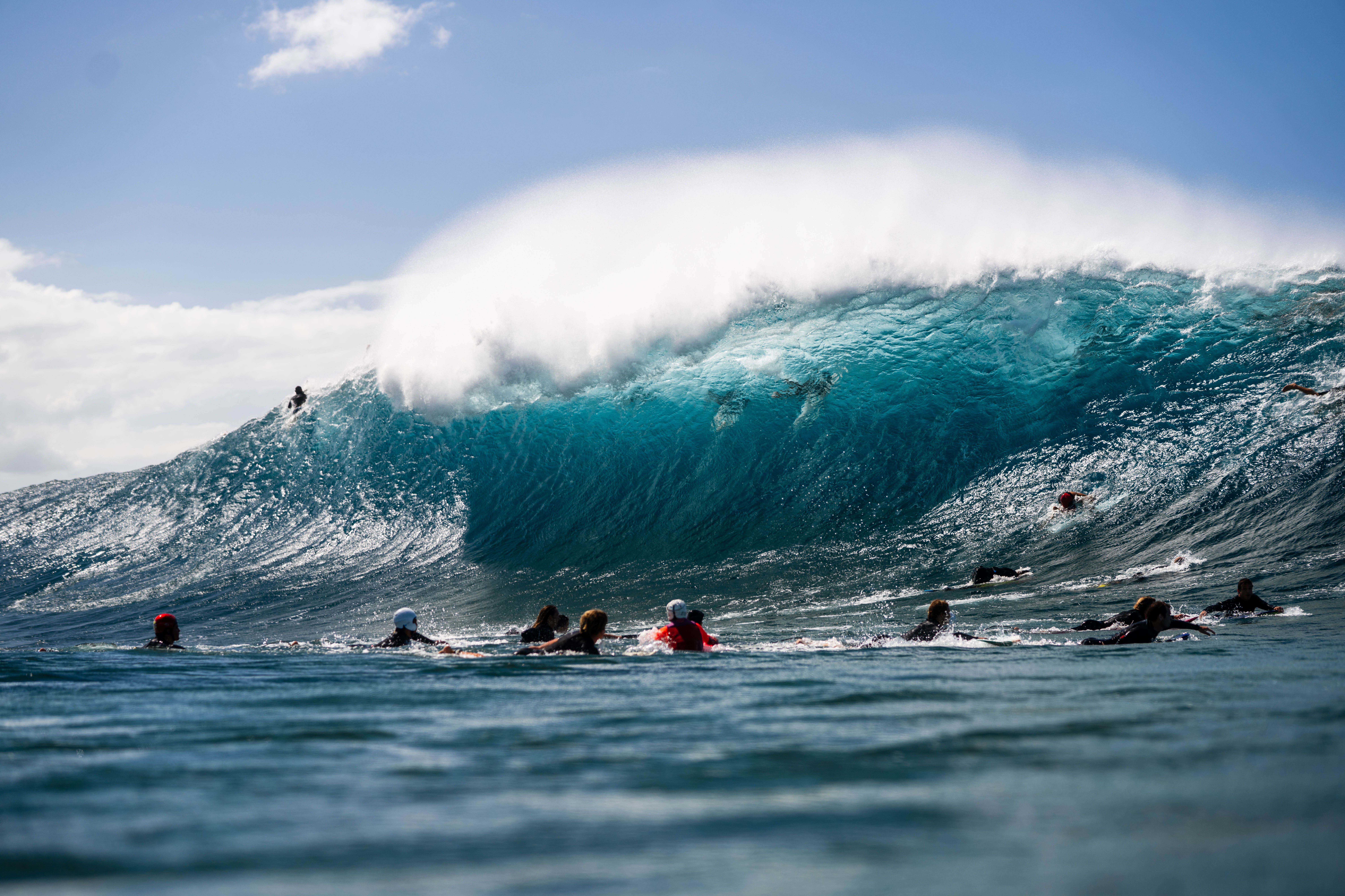 Mateus Herdy vence Gabriel Medina pela primeira vez e avança no CT da WSL