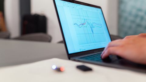 How performance staff decide which numbers are worth acting on
