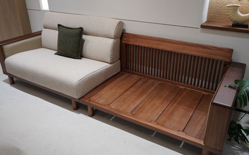 Sofa khung gỗ tự nhiên, phong cách sang trọng