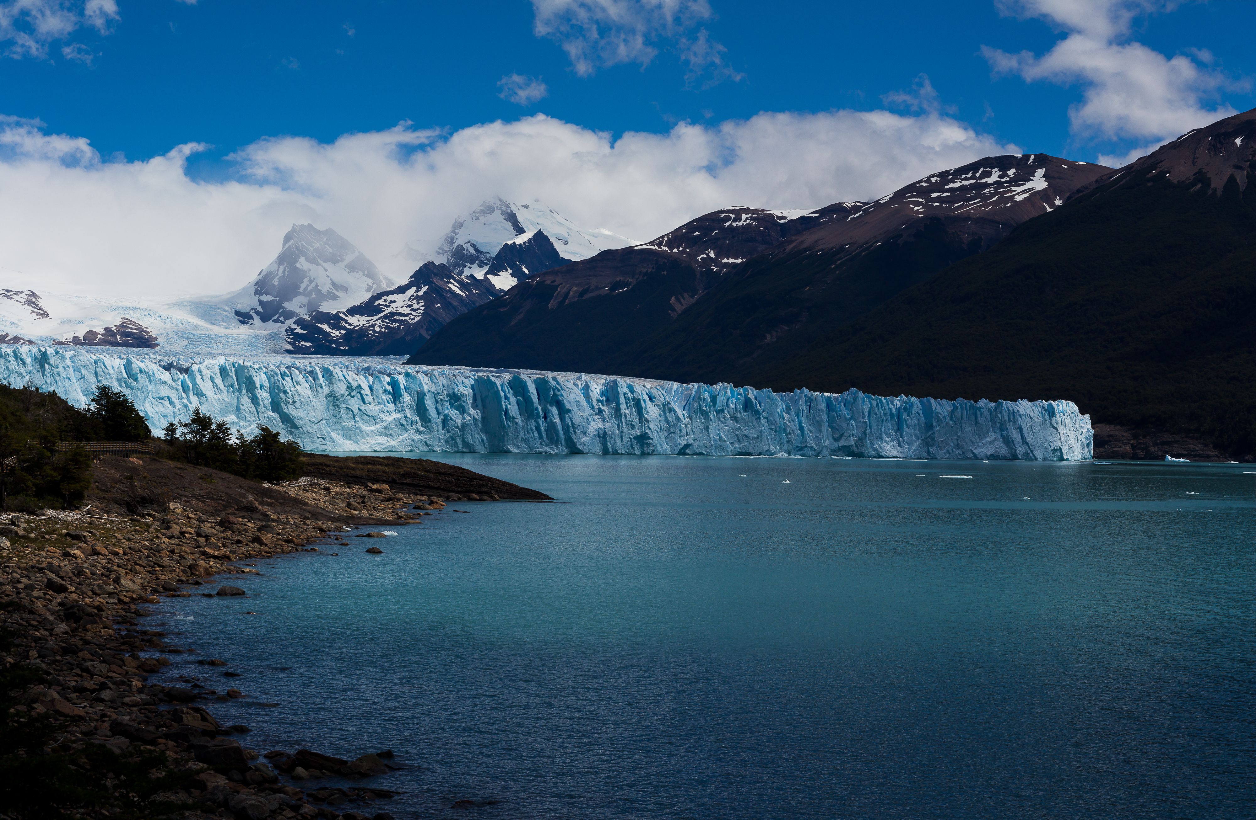 Inoxtag et Mike Horn s'attaquent aux glaciers de Patagonie
