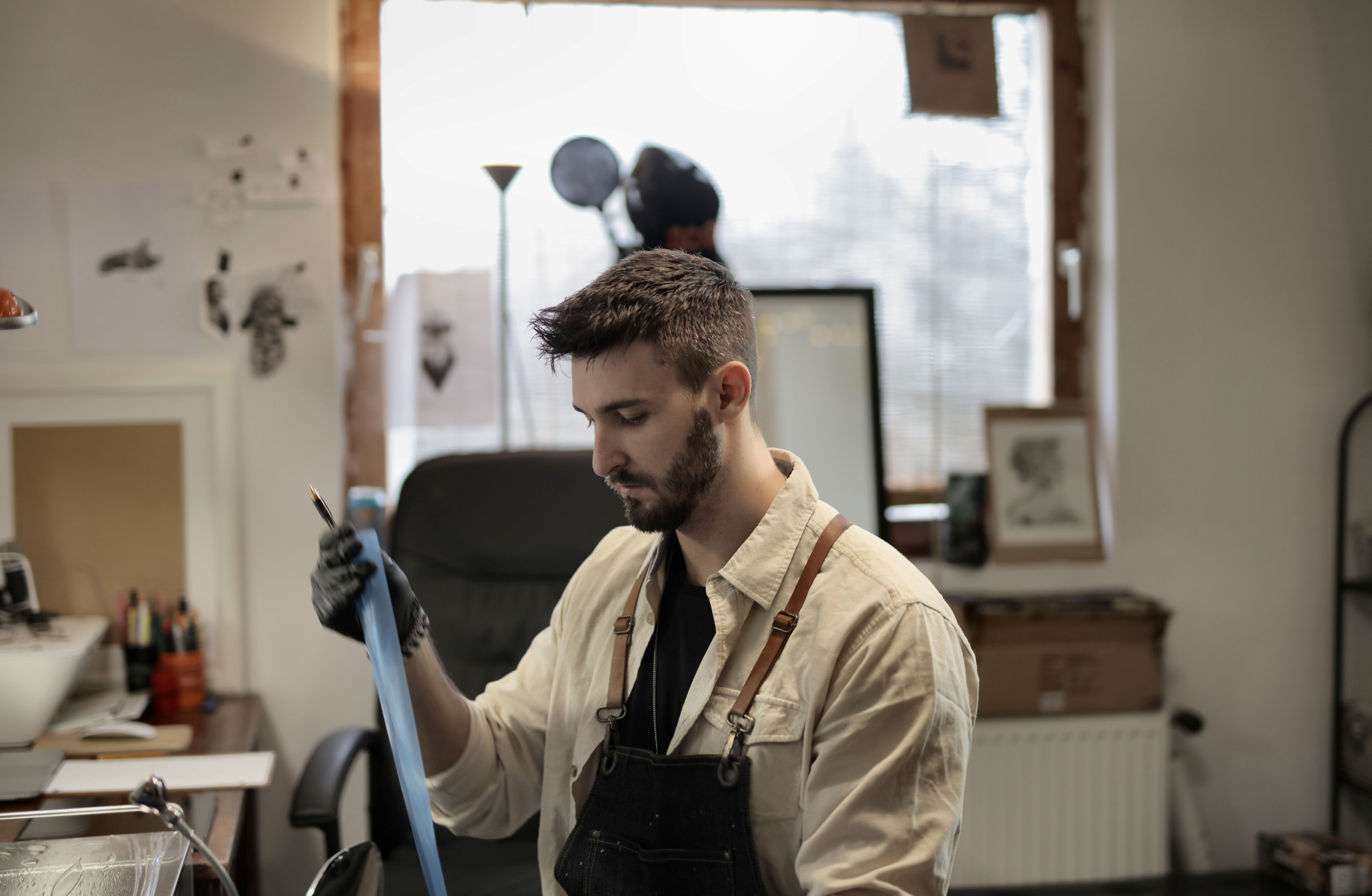 Colinton — professional packers wrapping and boxing belongings