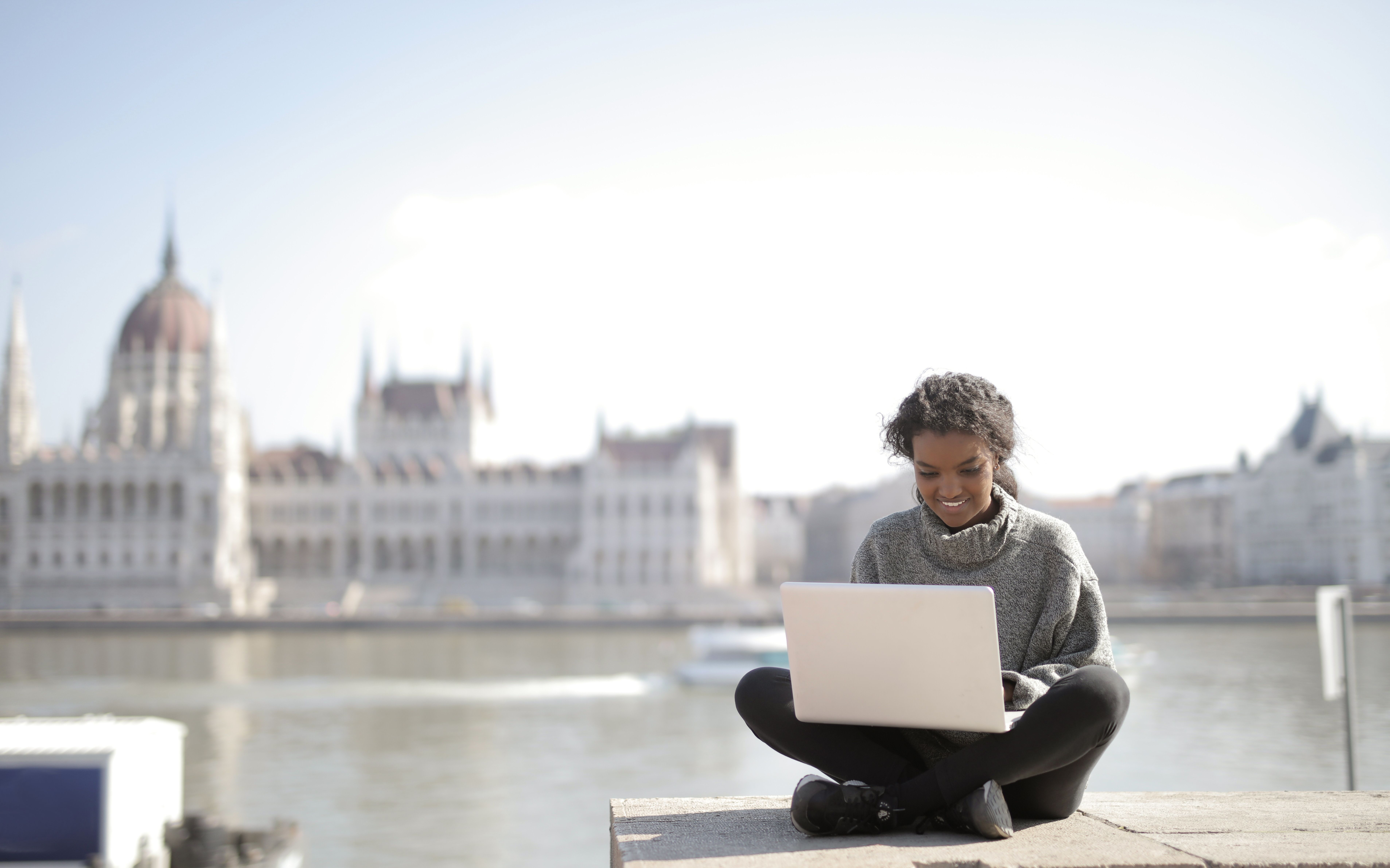 remote work travel, remote work travel programs, can i travel while working remotely, remote work travel jobs, remote work tr