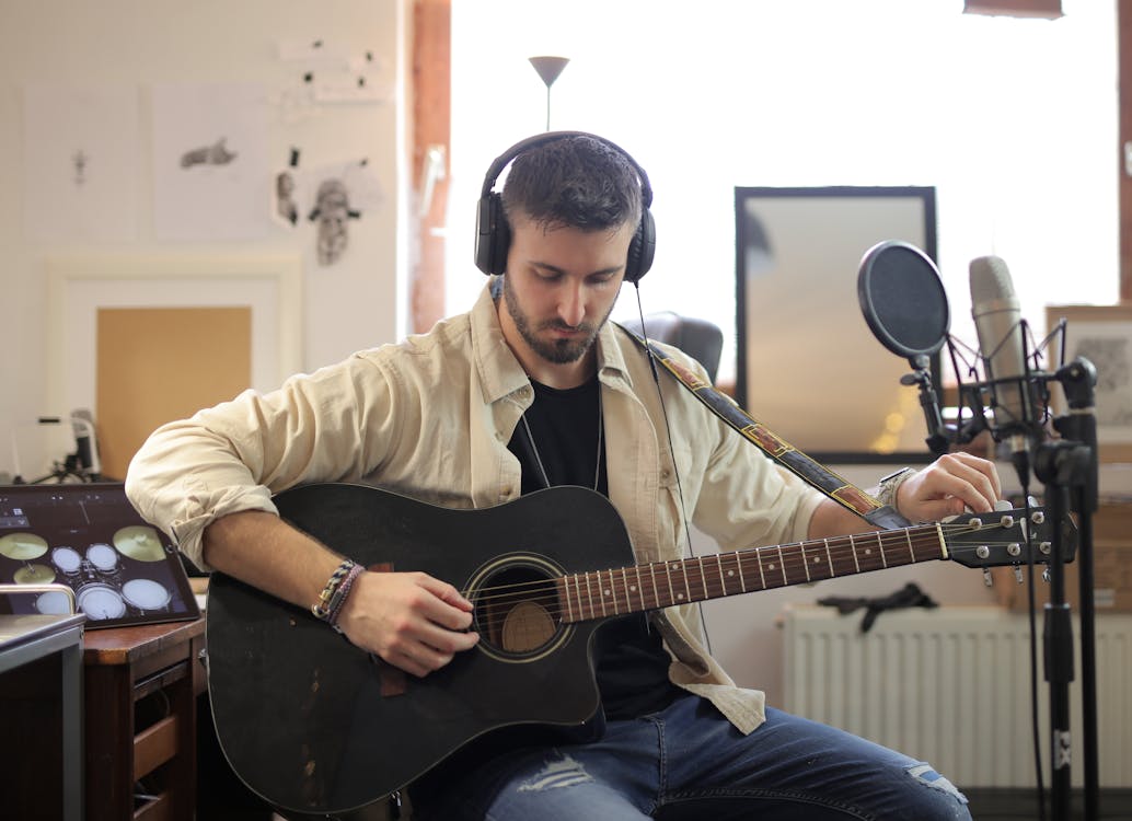 A step-by-step guide to recording guitar in Reaper 9 pexels photo 3914594