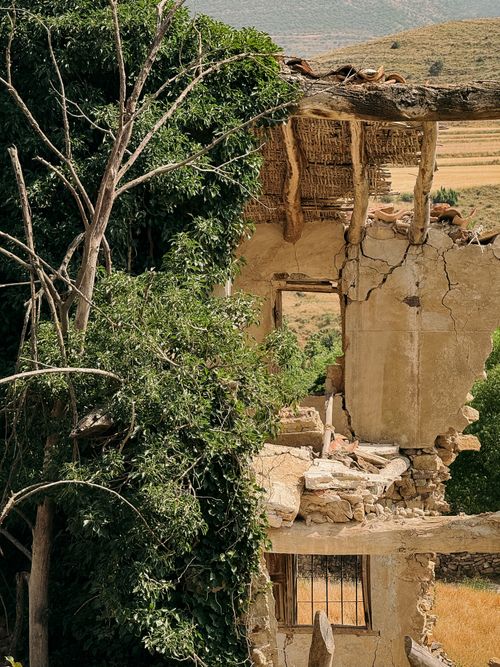 Free Explore the intriguing ruins of an abandoned building in the rural landscapes of Aragón, Spain. Stock Photo