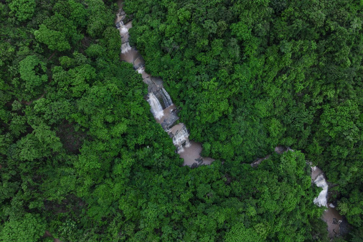 Himchari National Park: the waterfall, the viewpoint and the truth about both