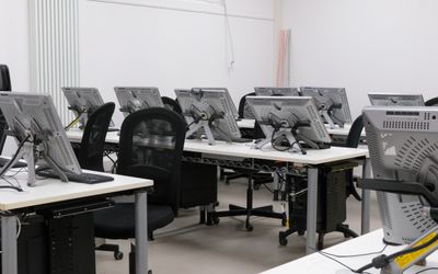 Ottawa ra mắt chương trình đào tạo AI miễn phí cho 1 triệu người Canada