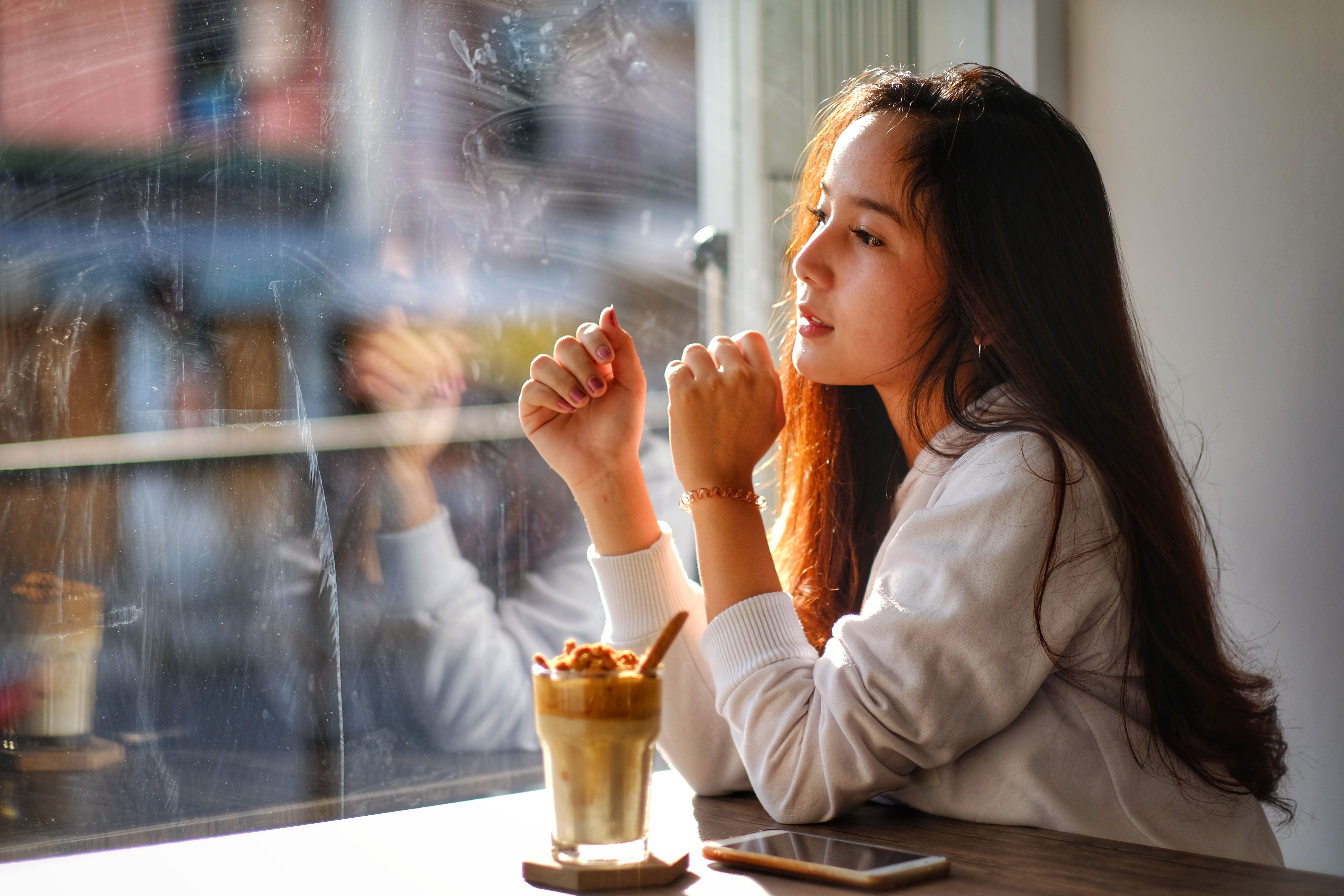 Les 4 erreurs qui aggravent votre anxiété sociale