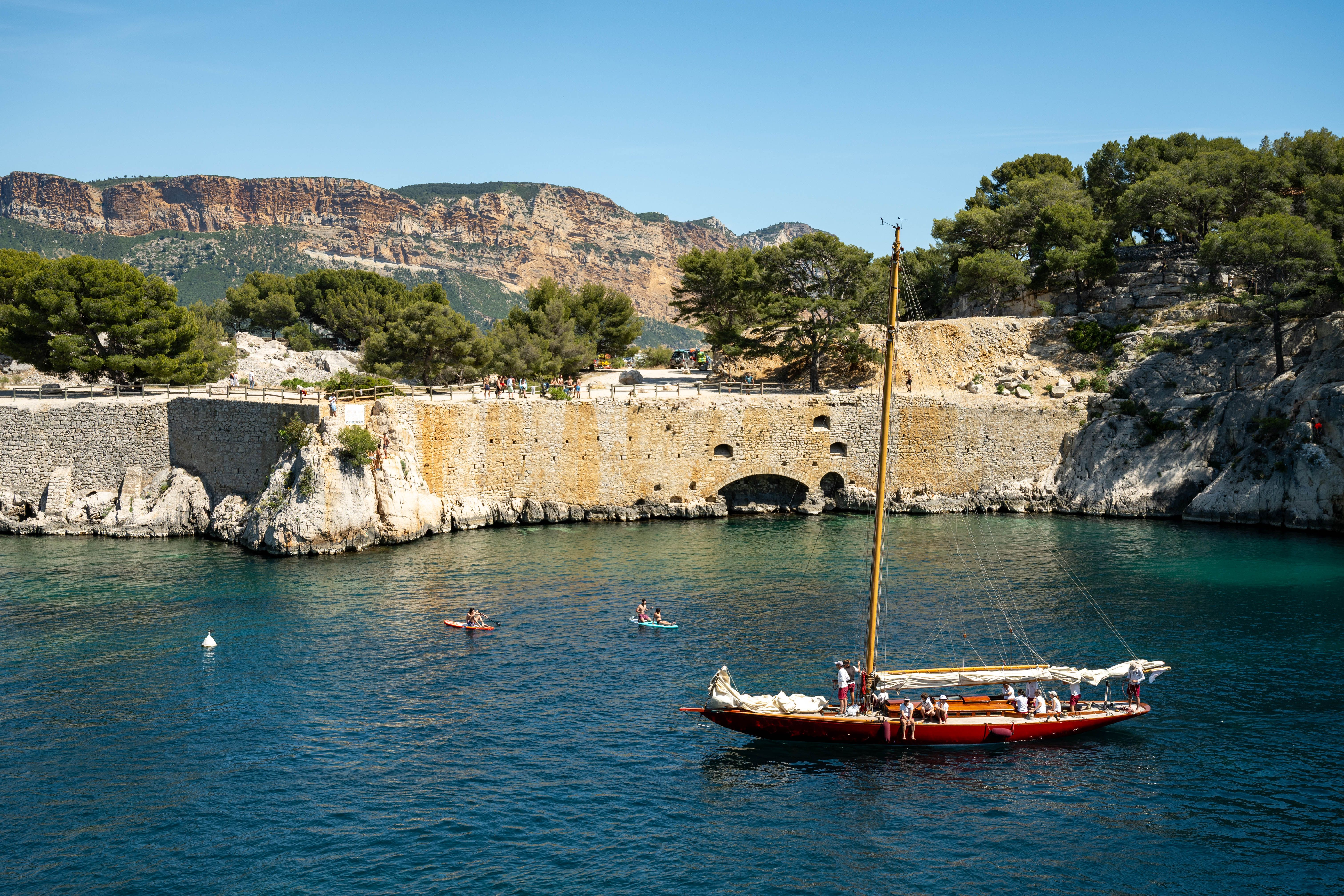 Exploration des épaves de voitures au large de Marseille : la fascinante histoire subaquatique de la Cité Phocéenne