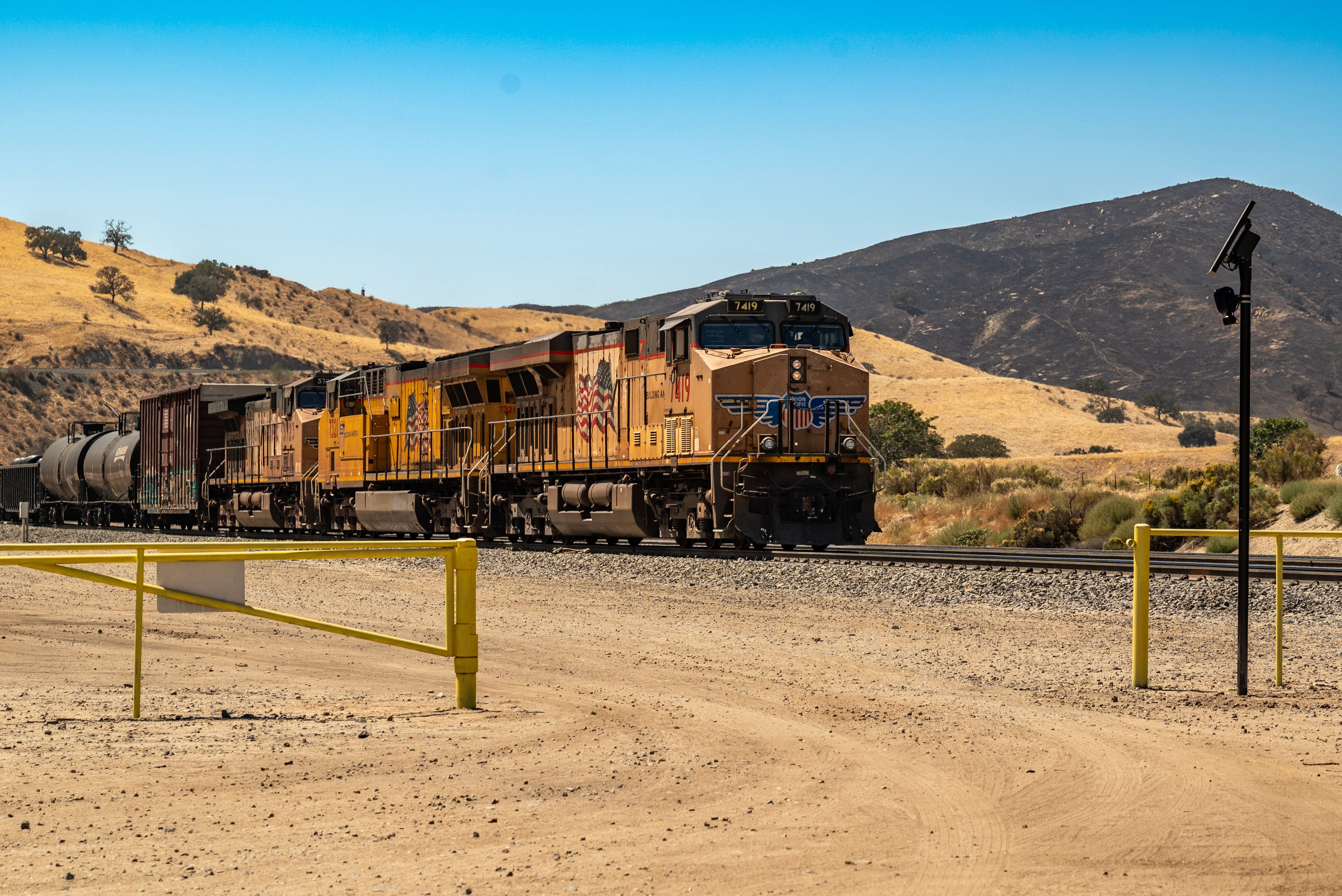 Southern California Logistics Airport drives High Desert jobs — Photo by Joseph Russo on Pexels