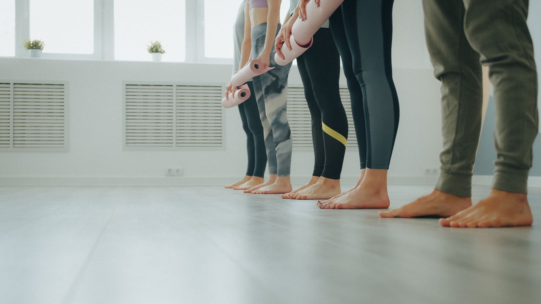 How a 10‑Minute Airport Yoga Routine Can Crush Jet‑Lag Fatigue