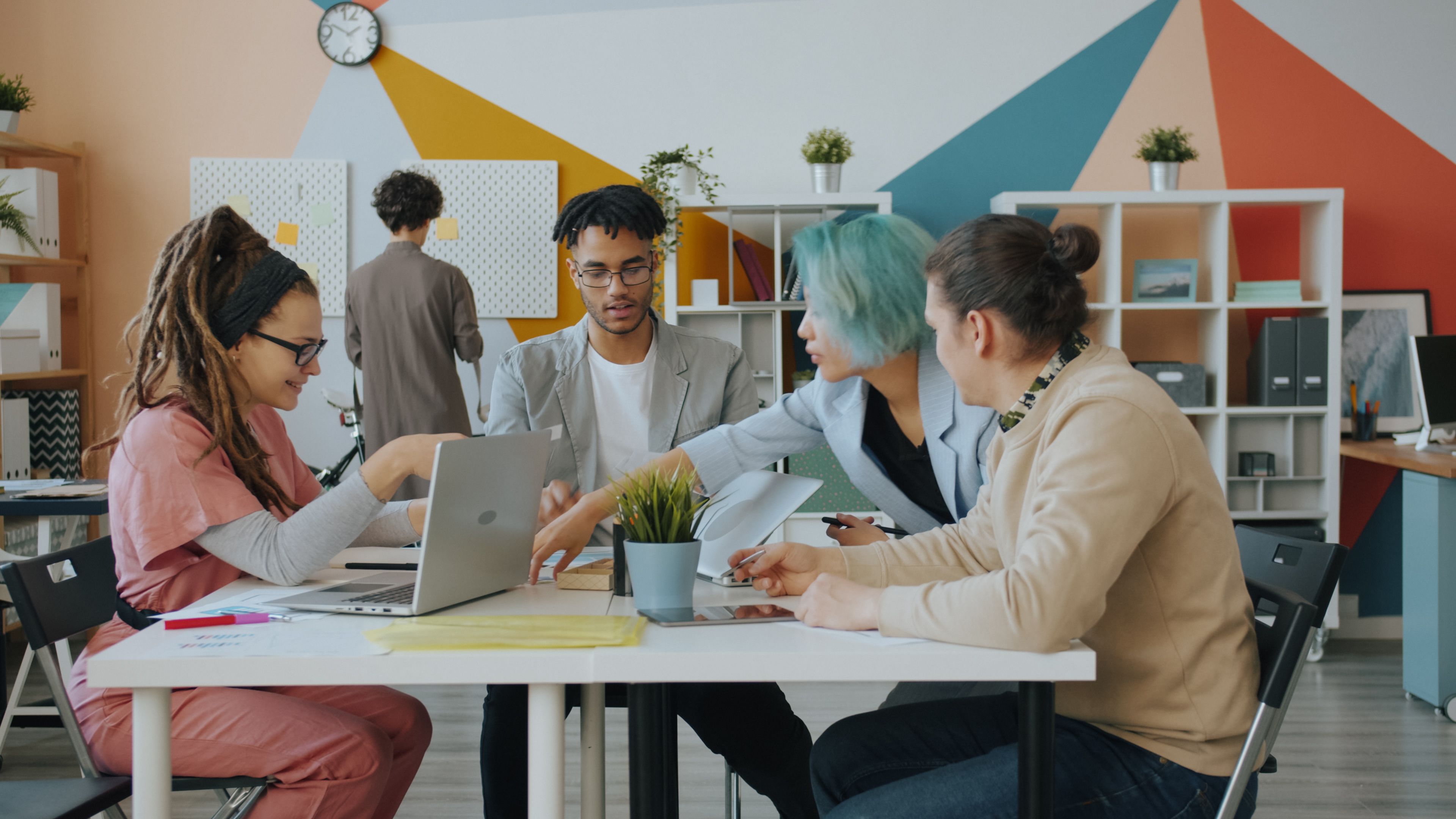 Personal Finance Expert Bobbi Rebell Joins Forces with Accredited Debt Relief as the Company's Chief Financial Education Advi