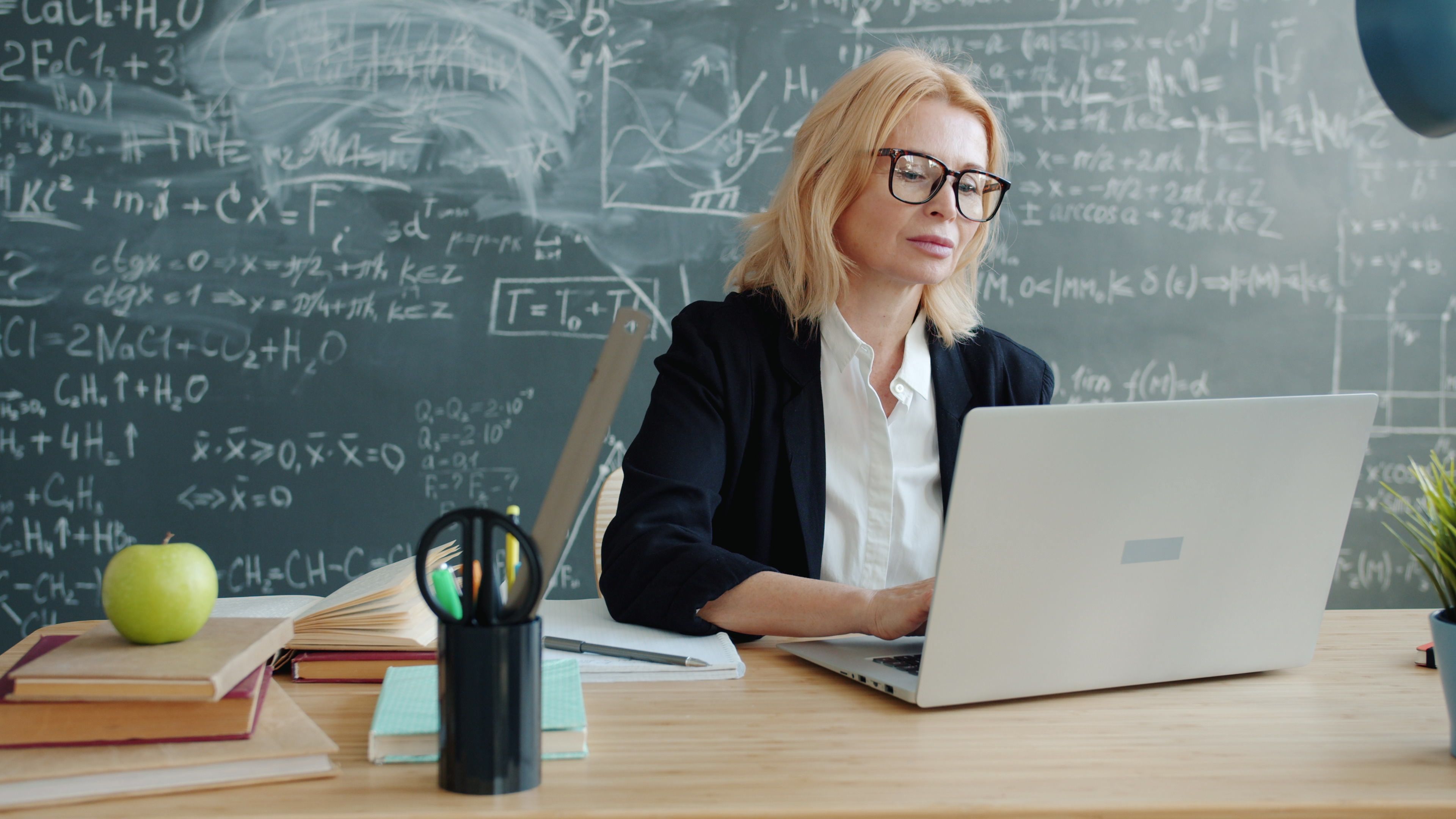 Professional Certificate in Social Media for Business