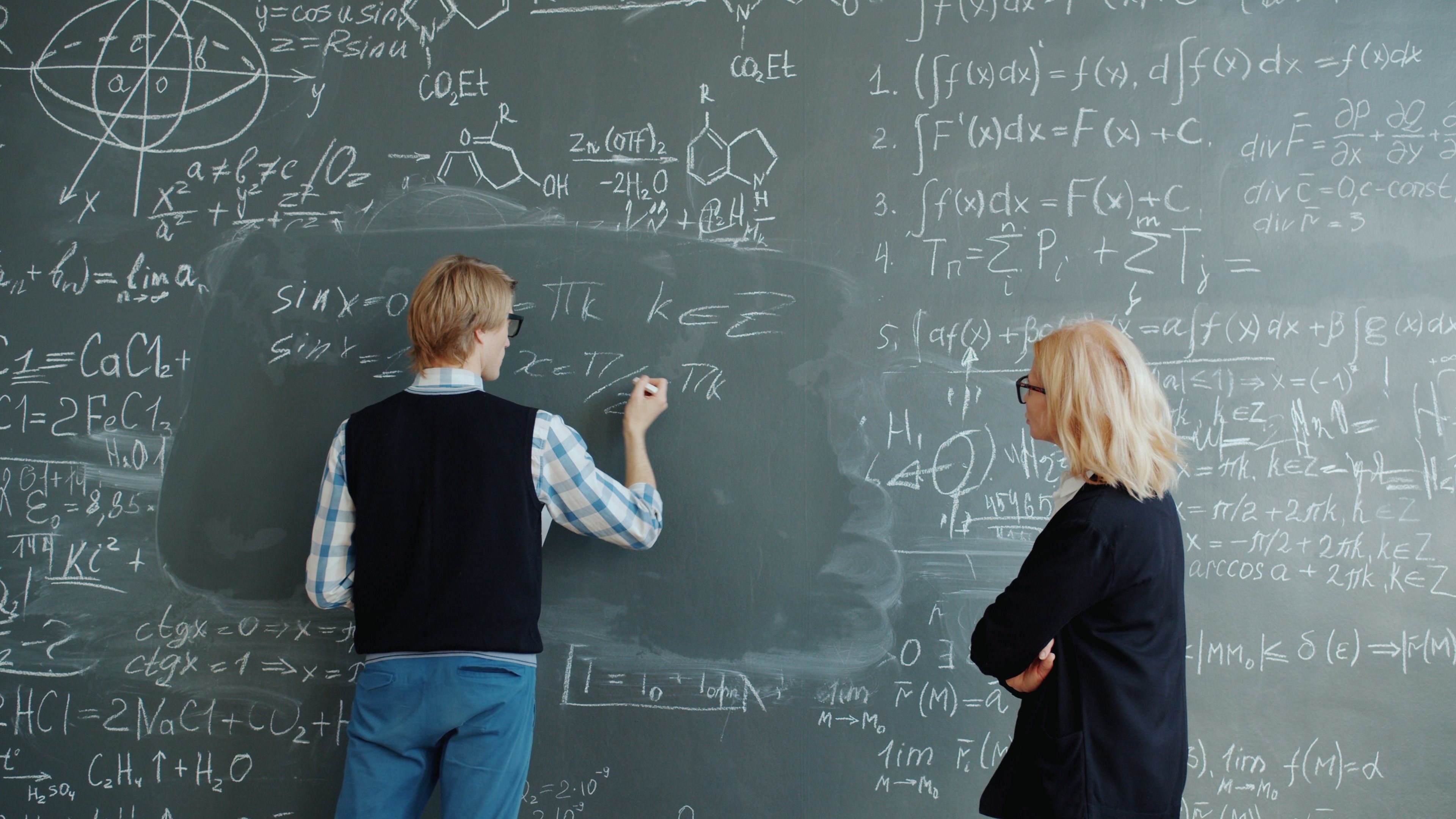 Gute Lehrer, familiäre Unterstützung und maßvolles Lernen: Was haben Schüler mit einem Durchschnitt von 20 gemeinsam