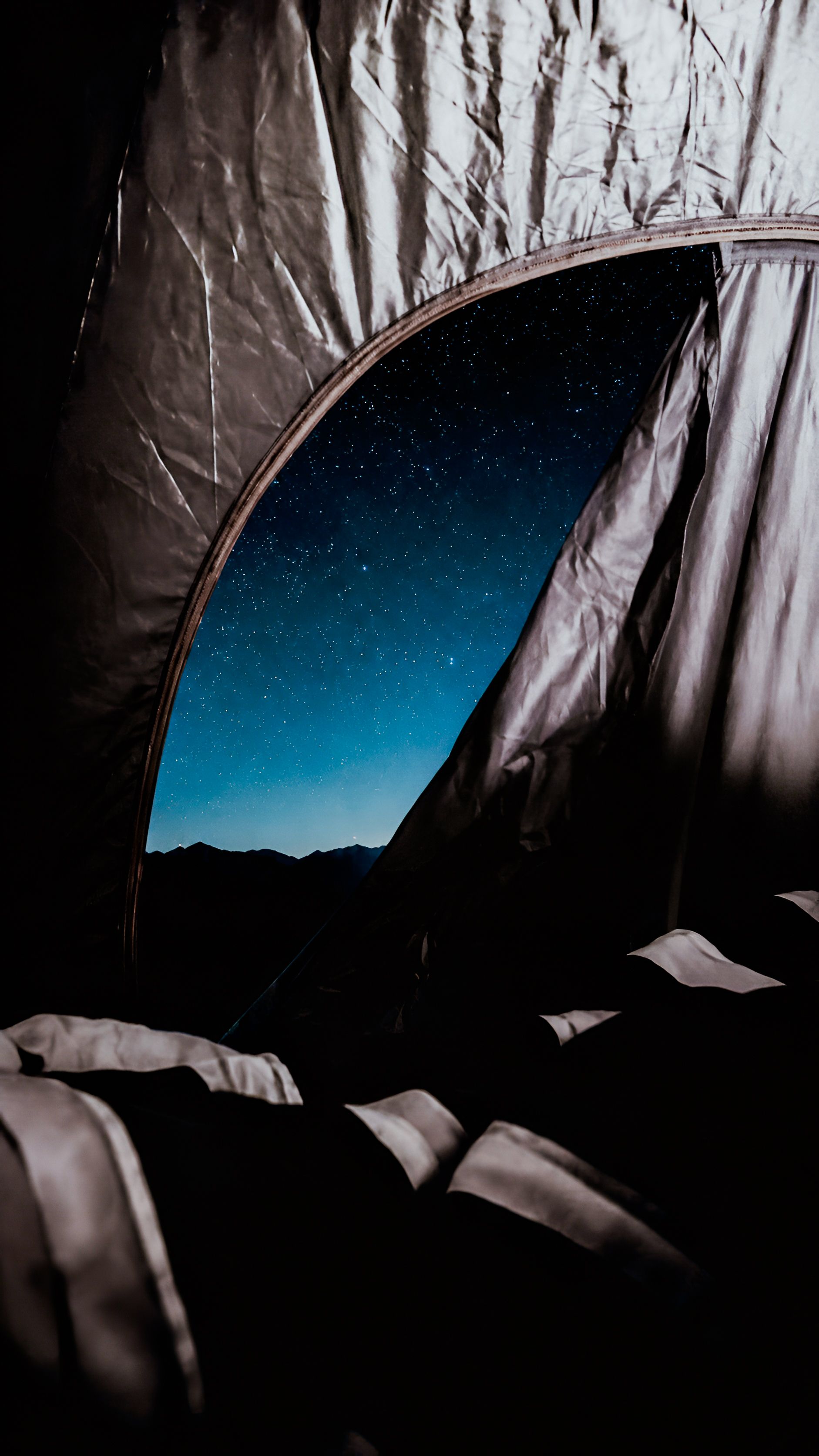 Insulated camping mat (R-value 4+)