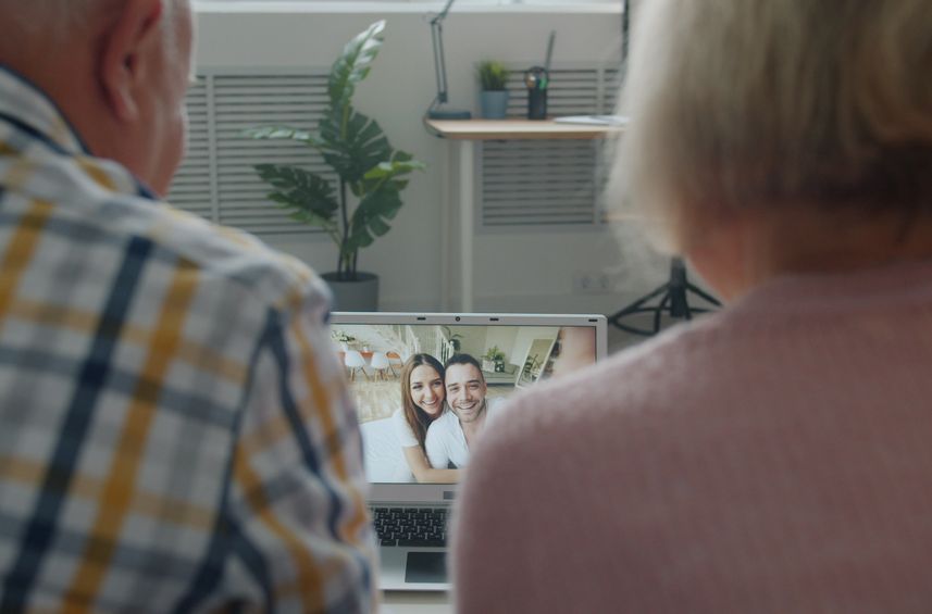 riconoscere i falsi profili negli incontri online