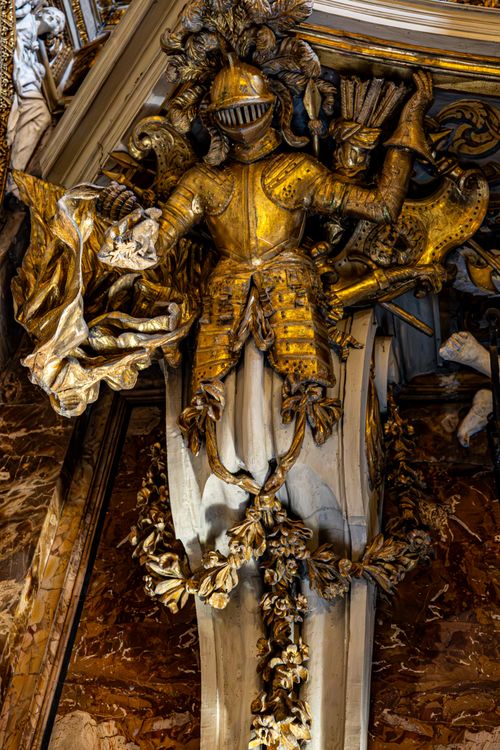Free Intricate statue of an armored knight at Vatican, showcasing rich Baroque details and craftsmanship. Stock Photo