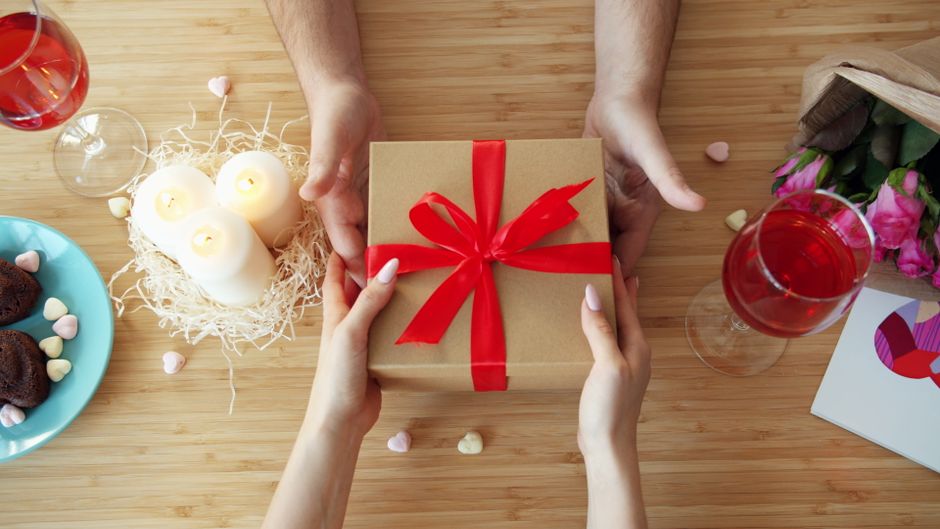 personalized anniversary gift ideas for couples